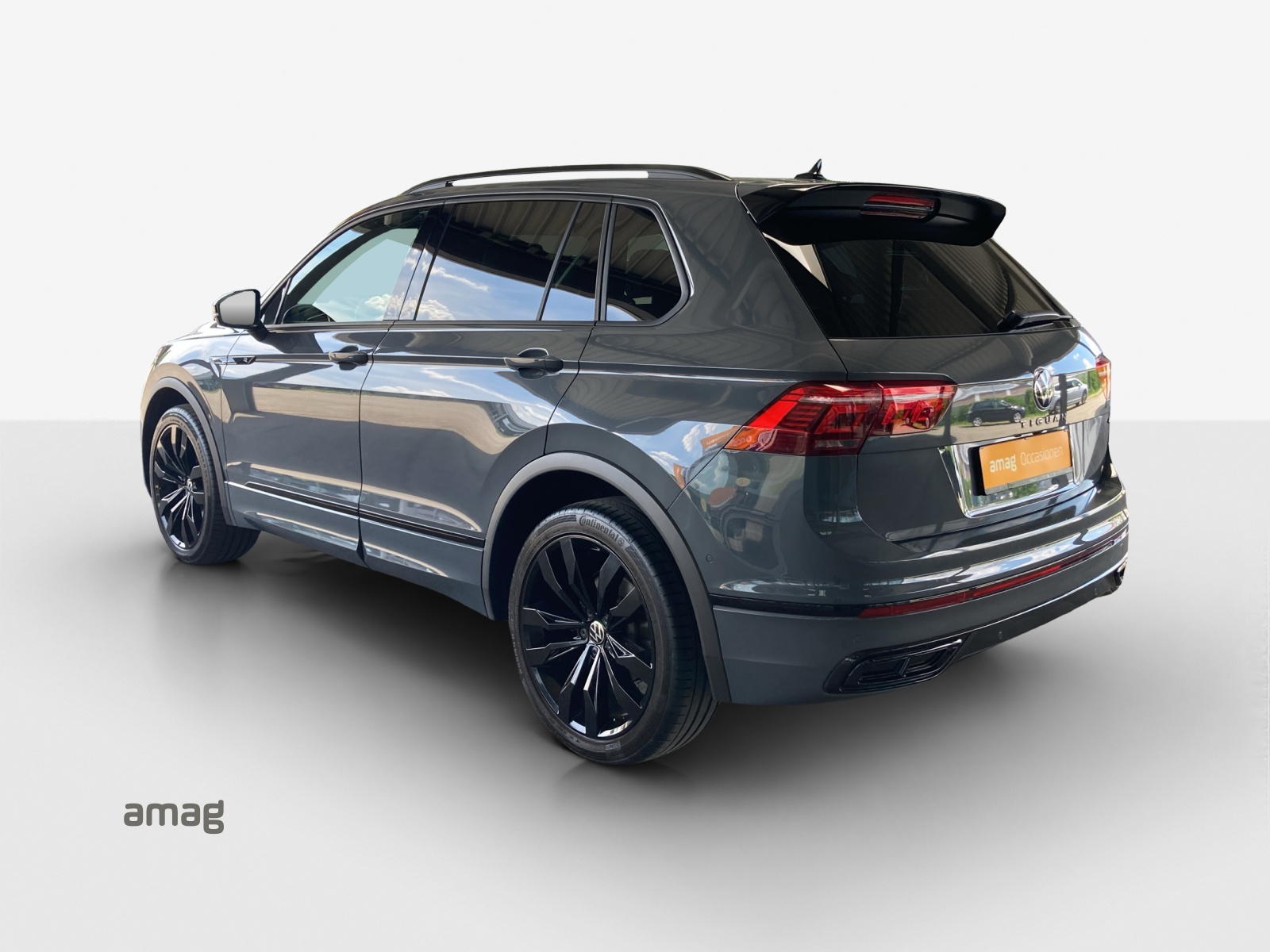 VW Tiguan 2.0TSI R-Line 4Motion DSG-image-2