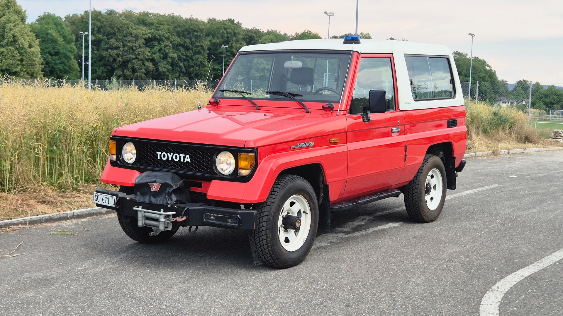 TOYOTA RJ 73 LV-MNEW FRP-Top-image-2