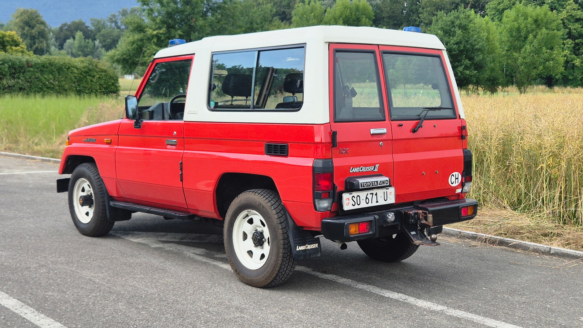 TOYOTA RJ 73 LV-MNEW FRP-Top-image-3
