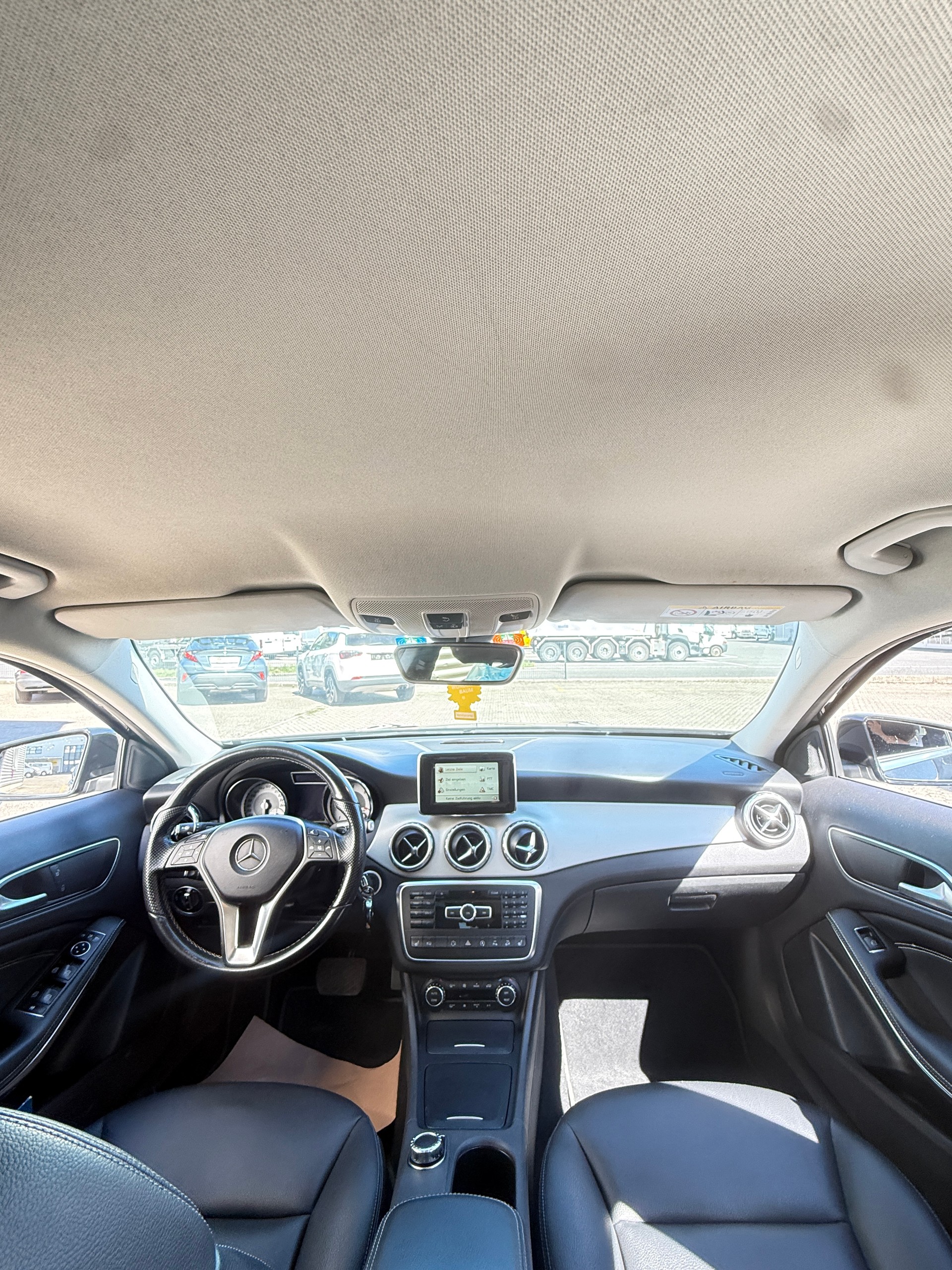MERCEDES-BENZ GLA 200 CDI 4Matic 7G-DCT-image-10