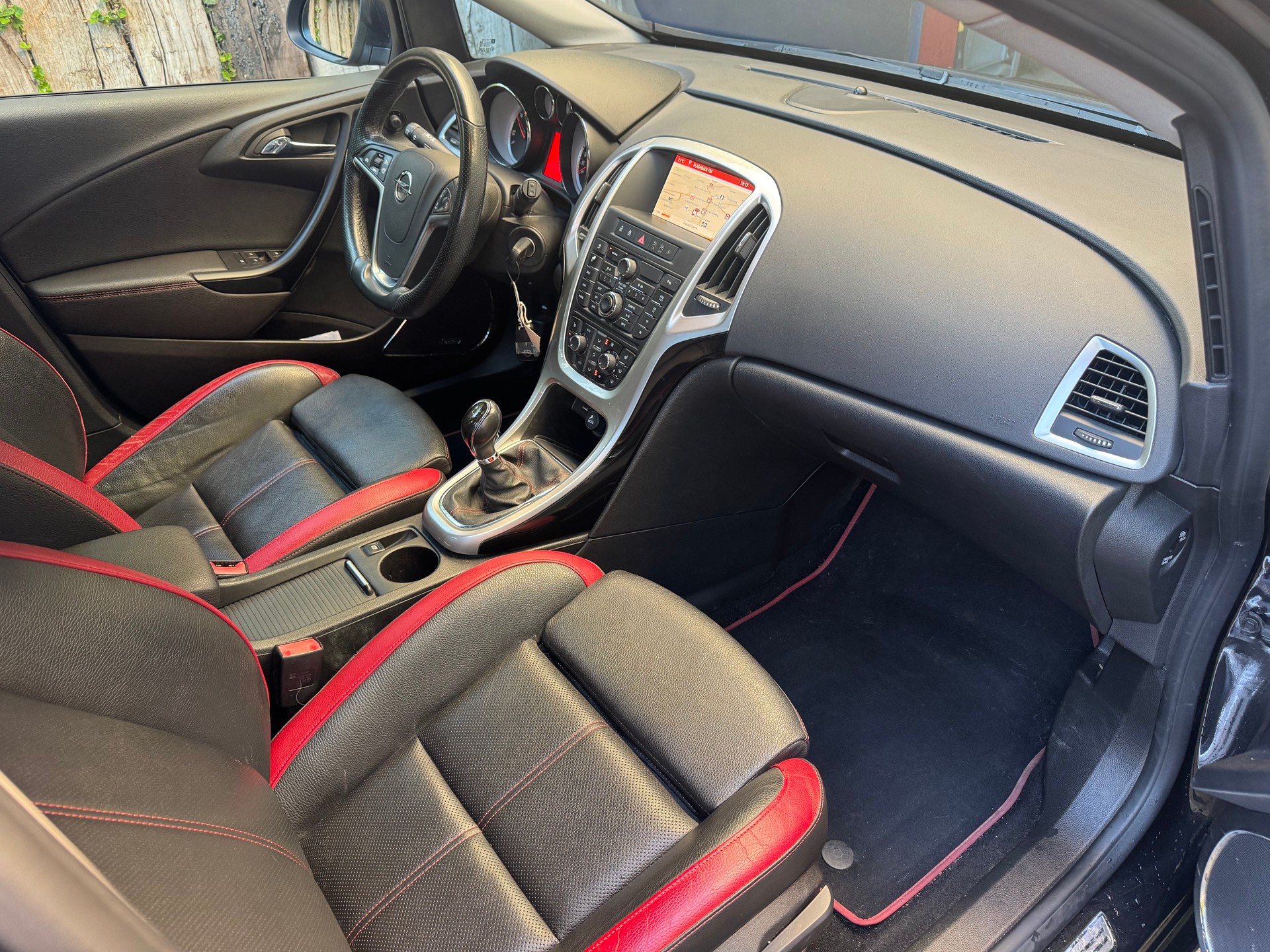 OPEL Astra 2.0 CDTi BiTurbo-image-8