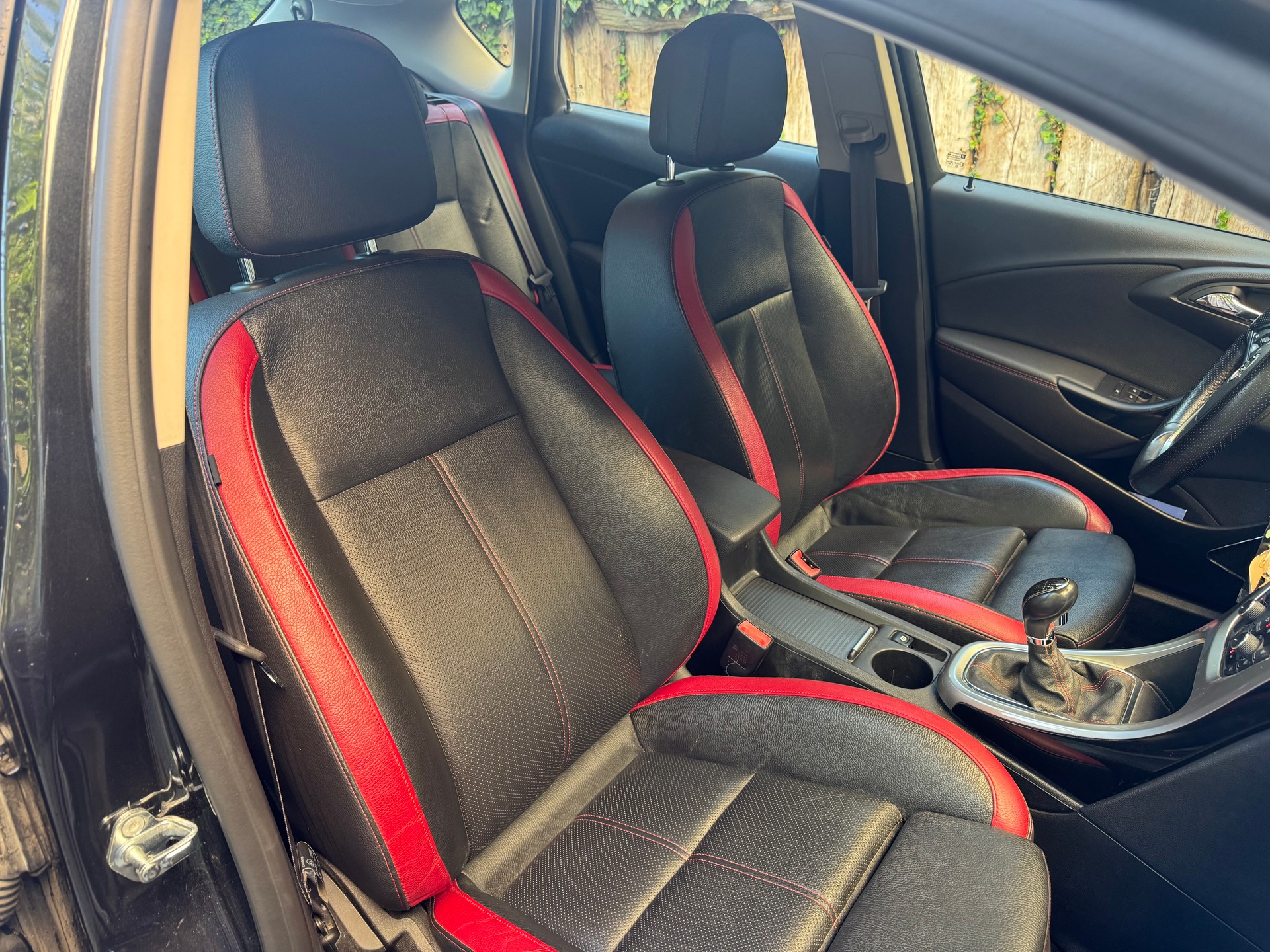 OPEL Astra 2.0 CDTi BiTurbo-image-9
