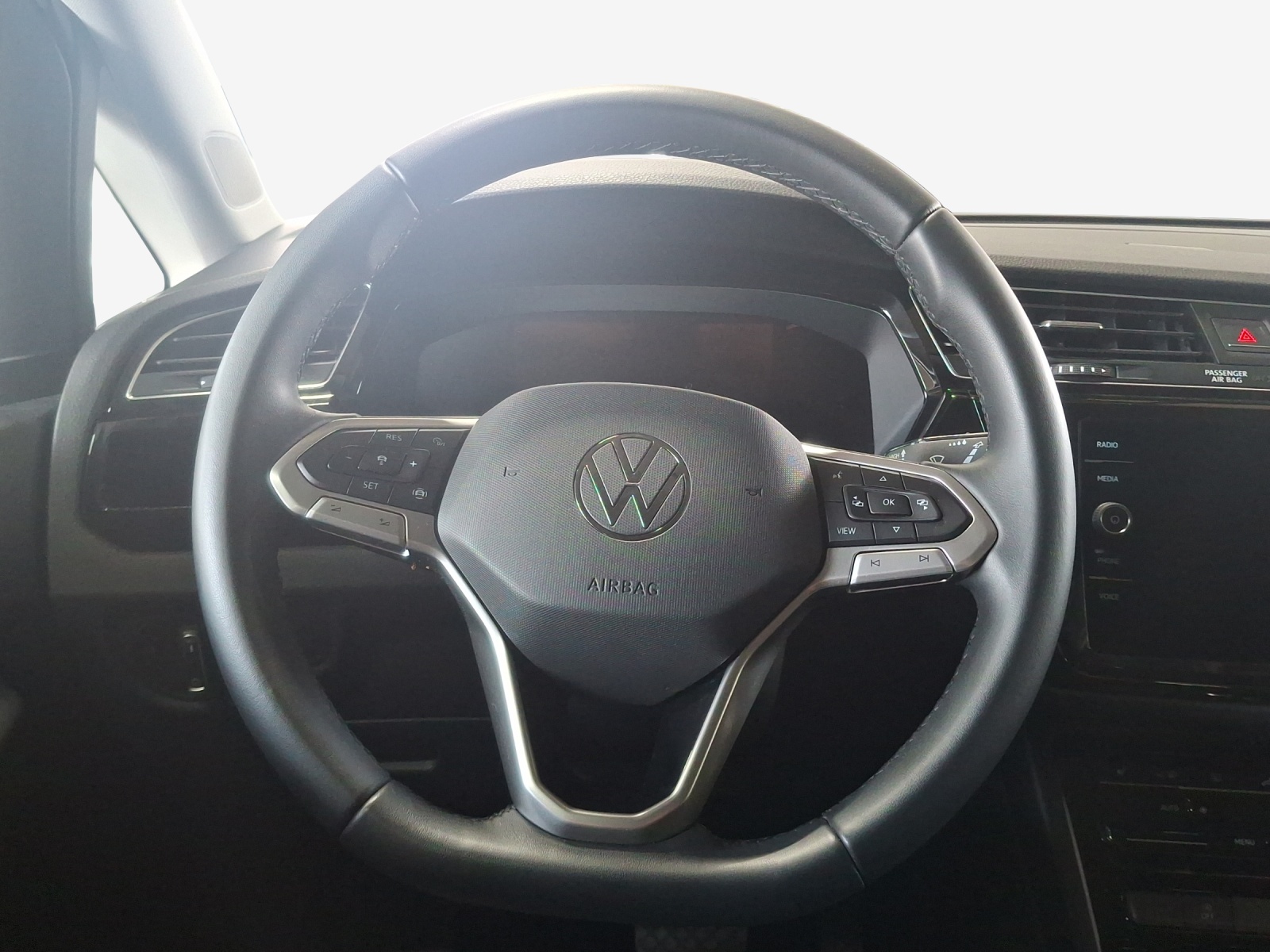 VW Touran 1.5 TSI EVO Comfortline DSG-image-8