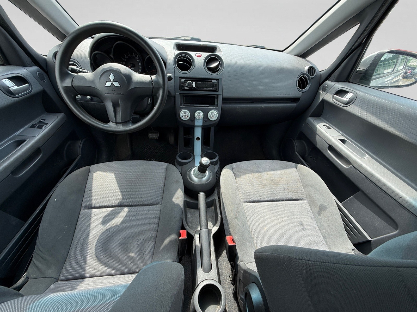 MITSUBISHI Colt 1.5 DI-D Invite-image-9