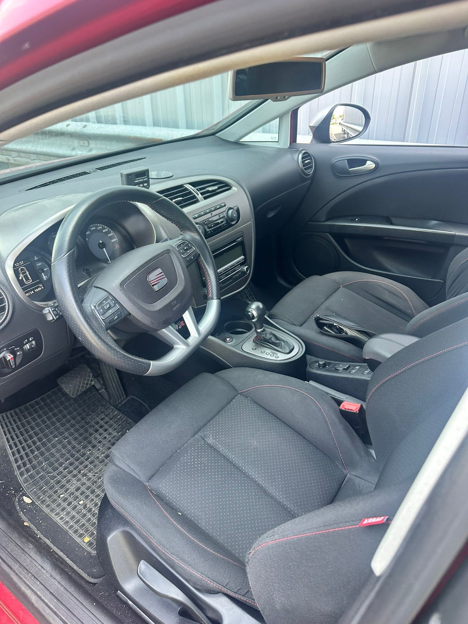 SEAT Leon 2.0 TDI FR DSG-image-6