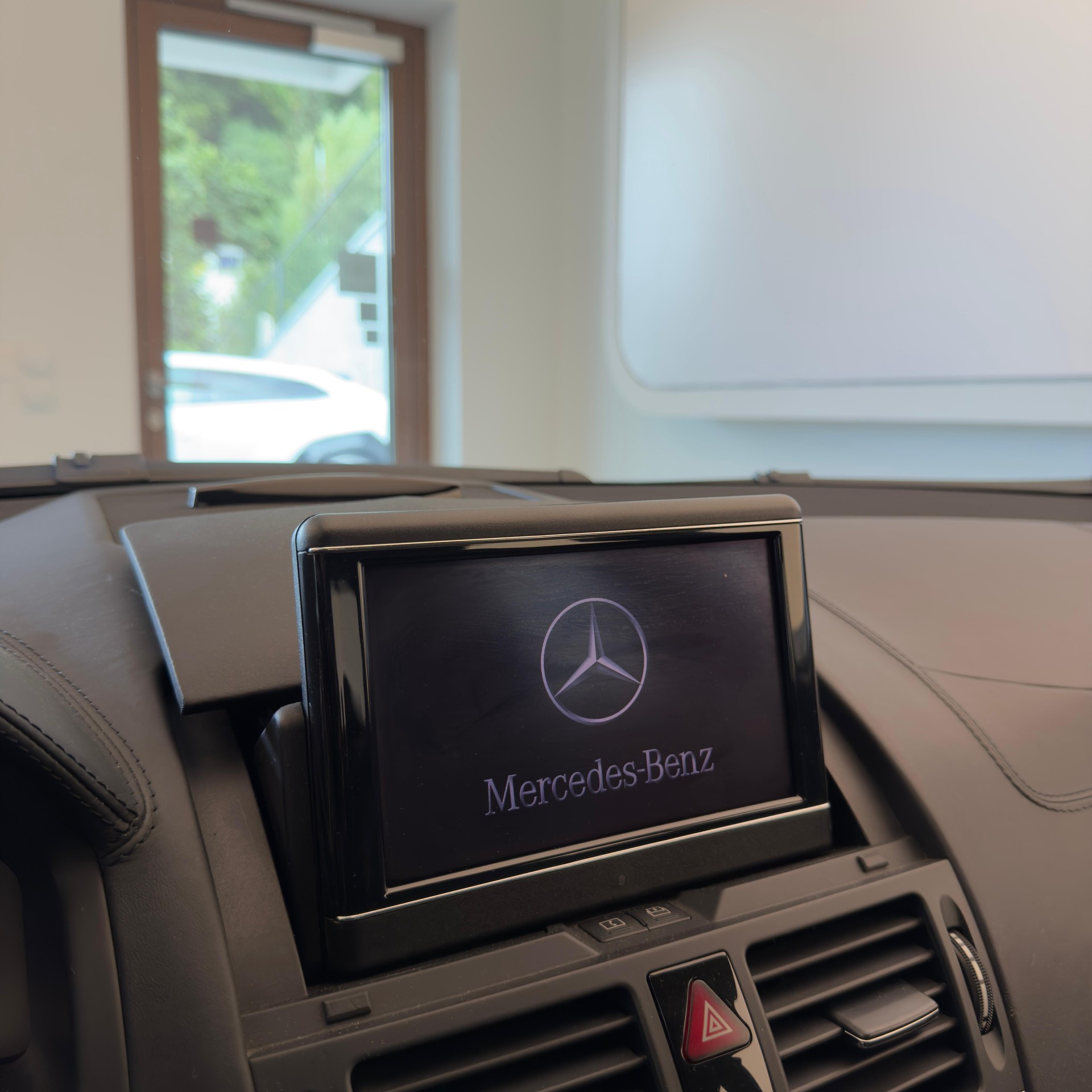 MERCEDES-BENZ C 63 AMG Avantgarde 7G-Tronic-image-7