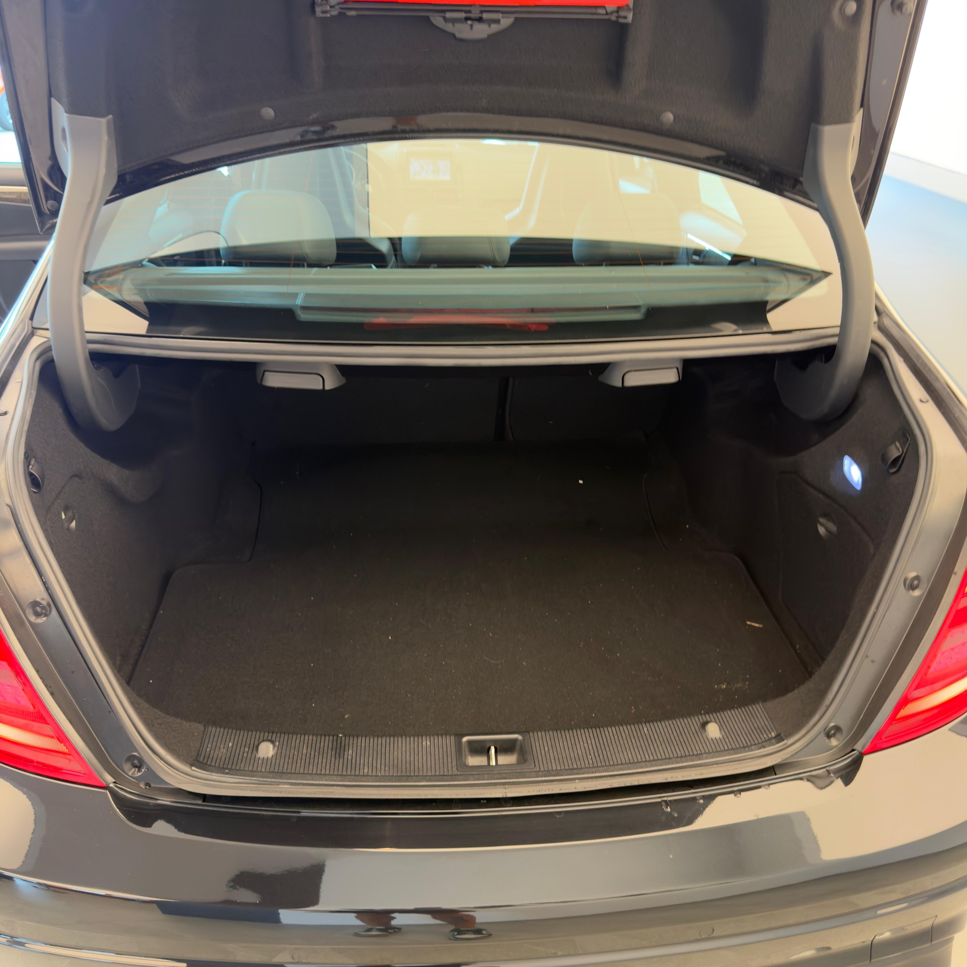 MERCEDES-BENZ C 63 AMG Avantgarde 7G-Tronic-image-3