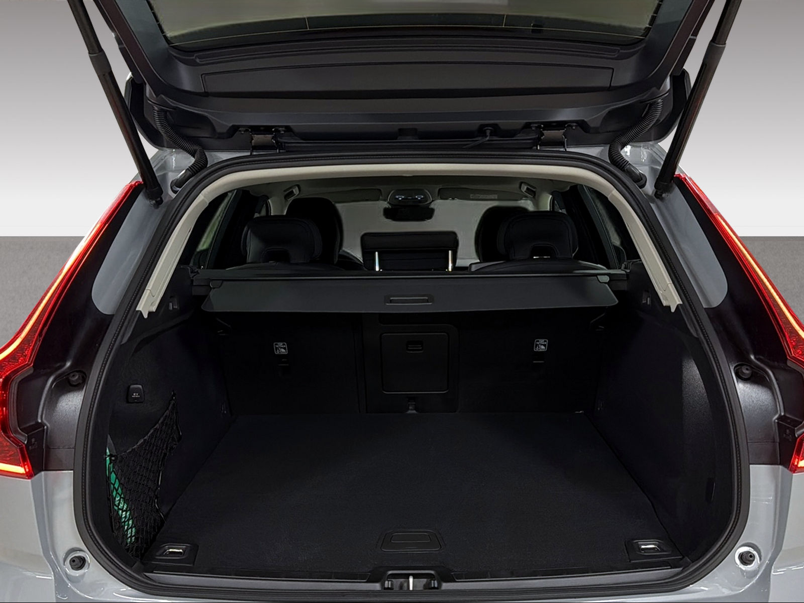 VOLVO XC60 T6 eAWD PluginHybrid Core Geartronic-image-19