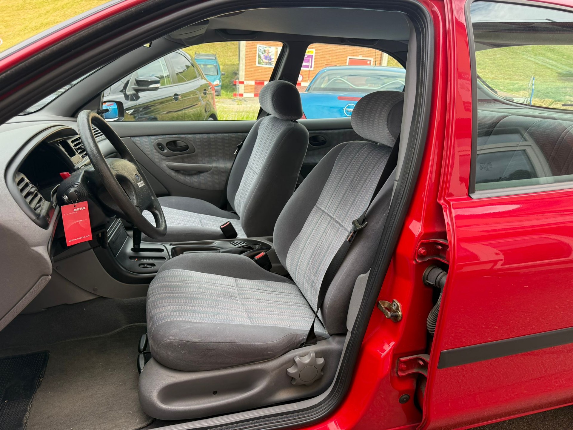 FORD Mondeo 1.8i GLX Winner-image-7
