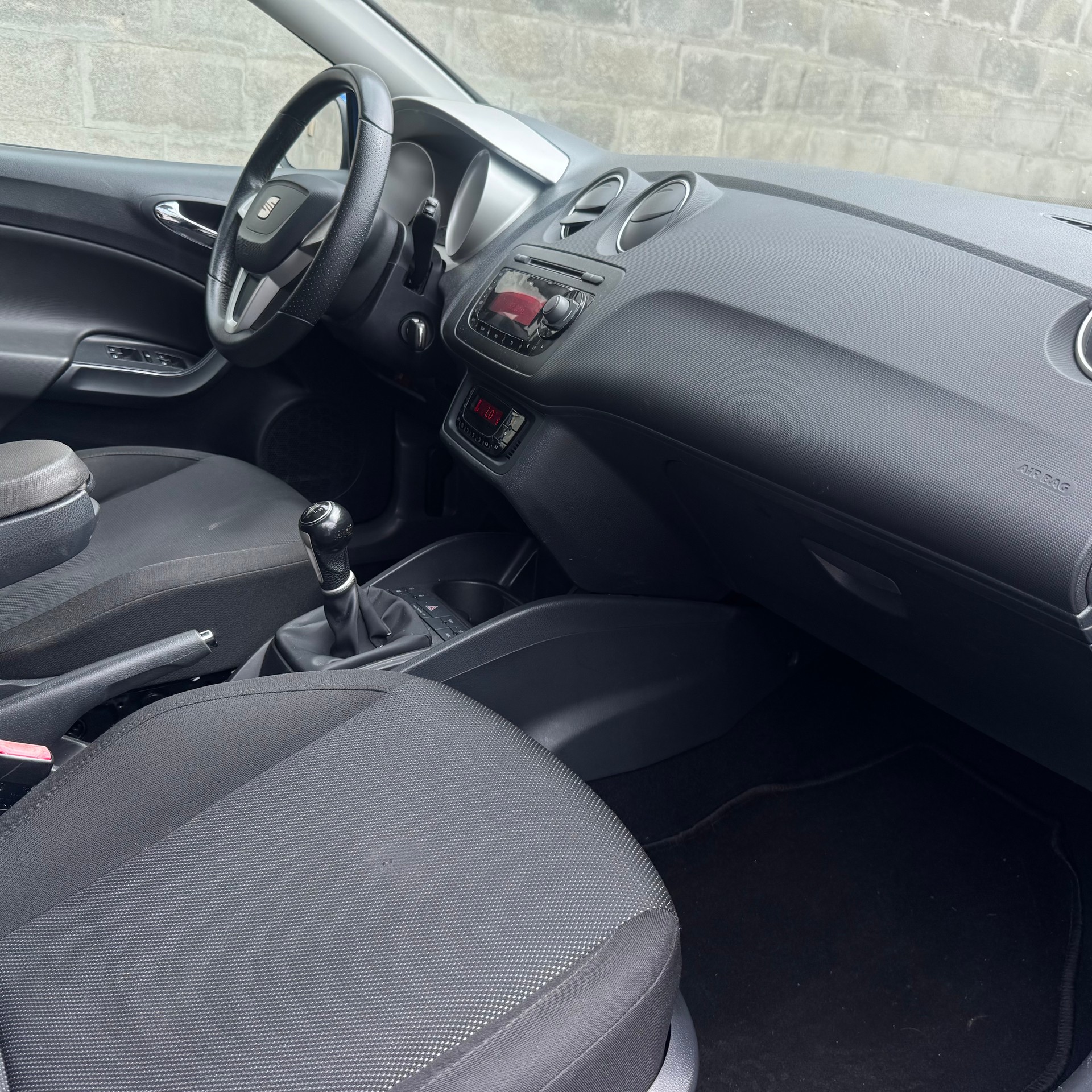 SEAT Ibiza 1.6 Stylance-image-7