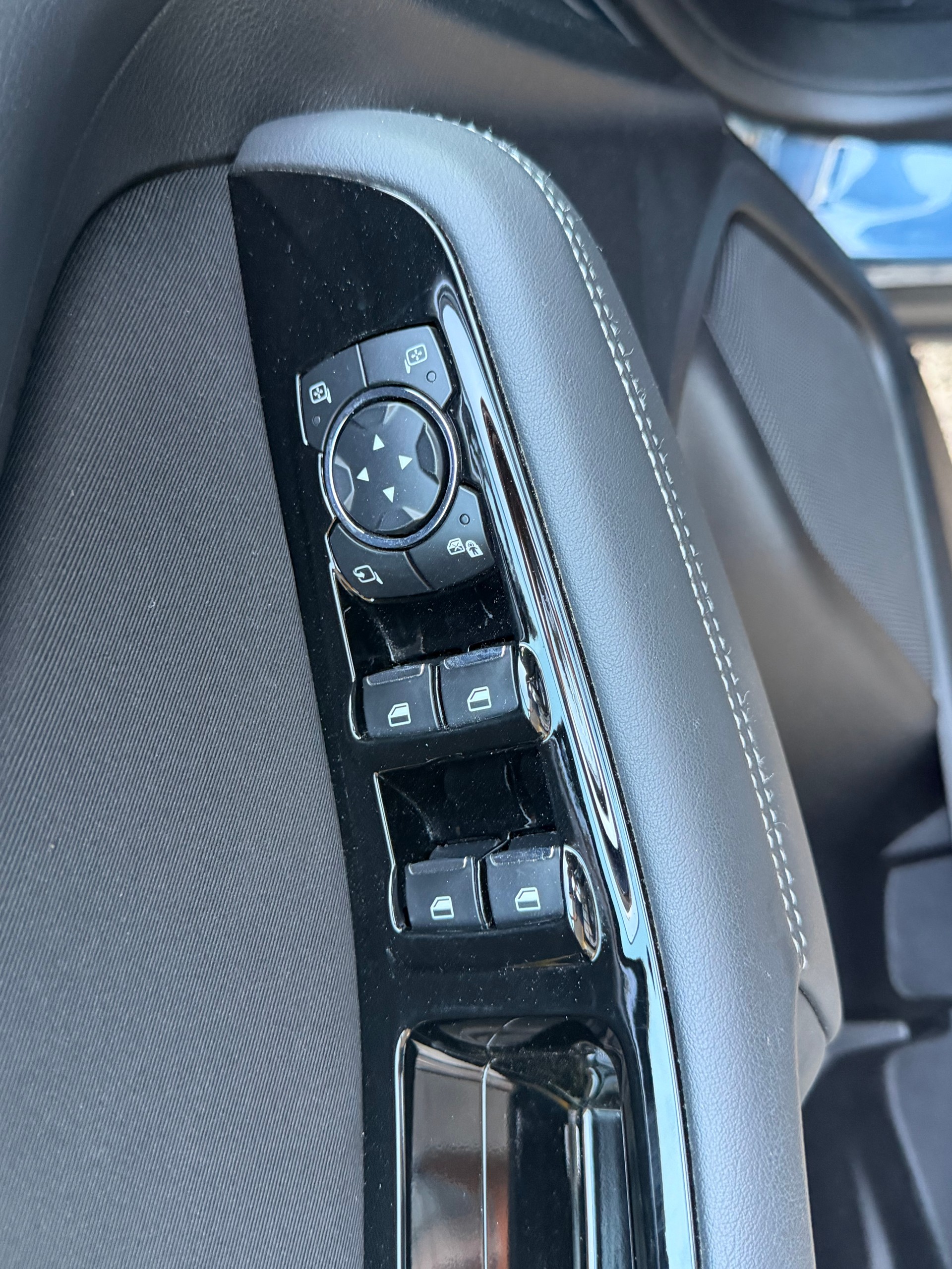 FORD Galaxy 2.5 FHEV Titanium 7Pl. CVT-image-11