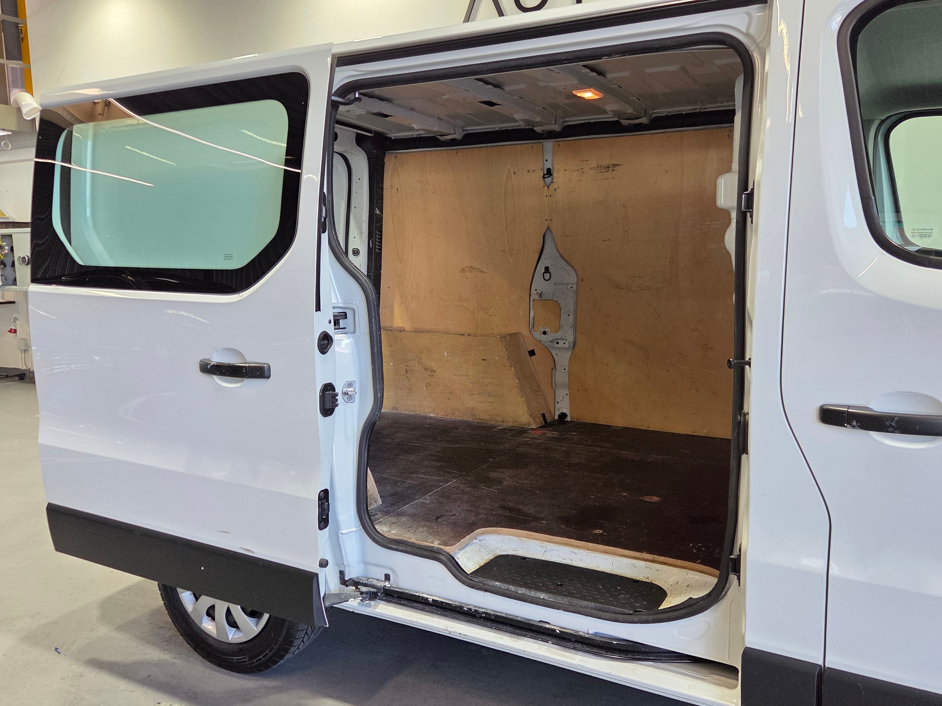 RENAULT Trafic Kaw. 2.9 t L1 H1 1.6 dCi 95 Access-image-7