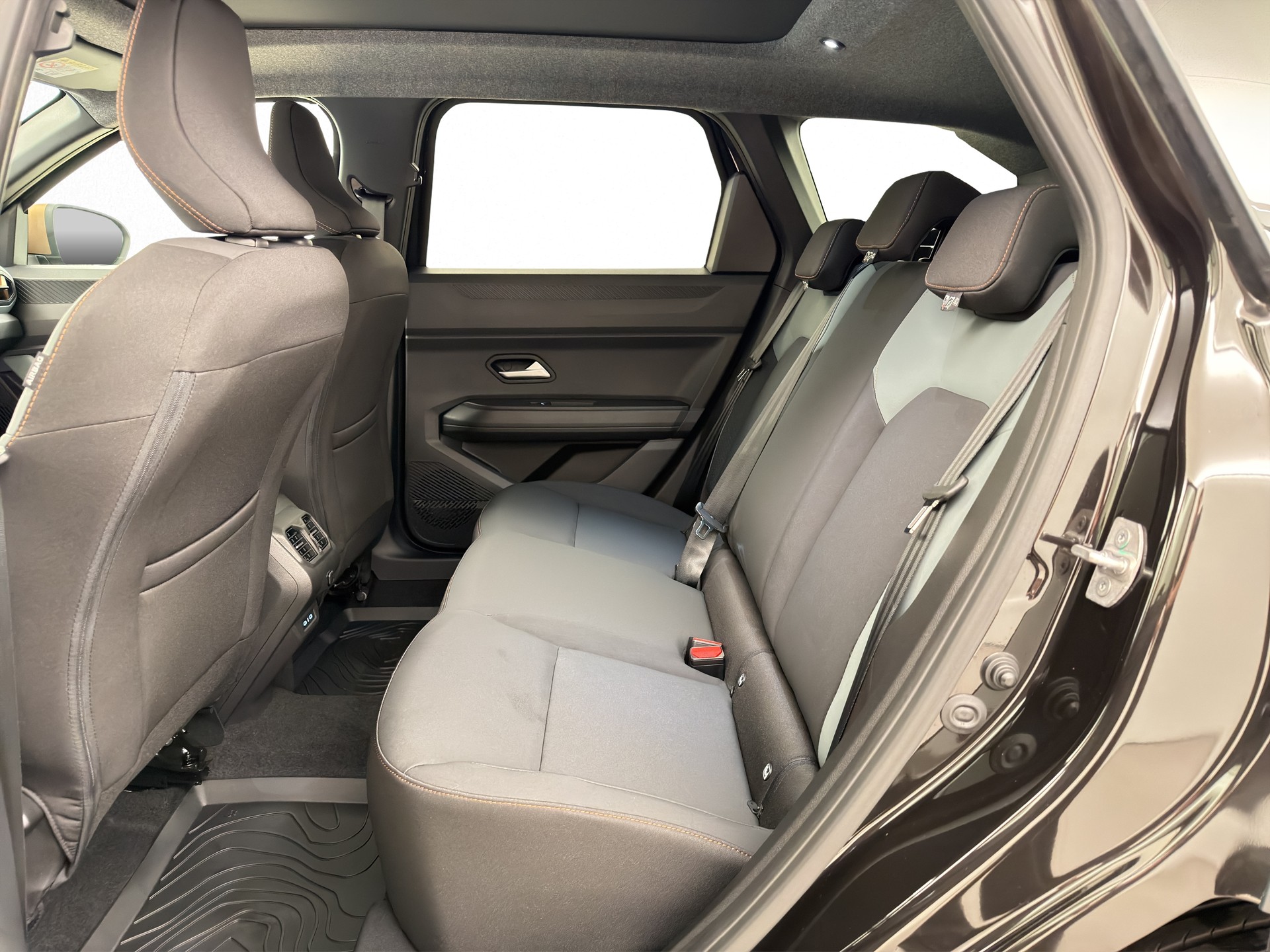 DACIA Bigster 1.8 Hybrid Extreme-image-11