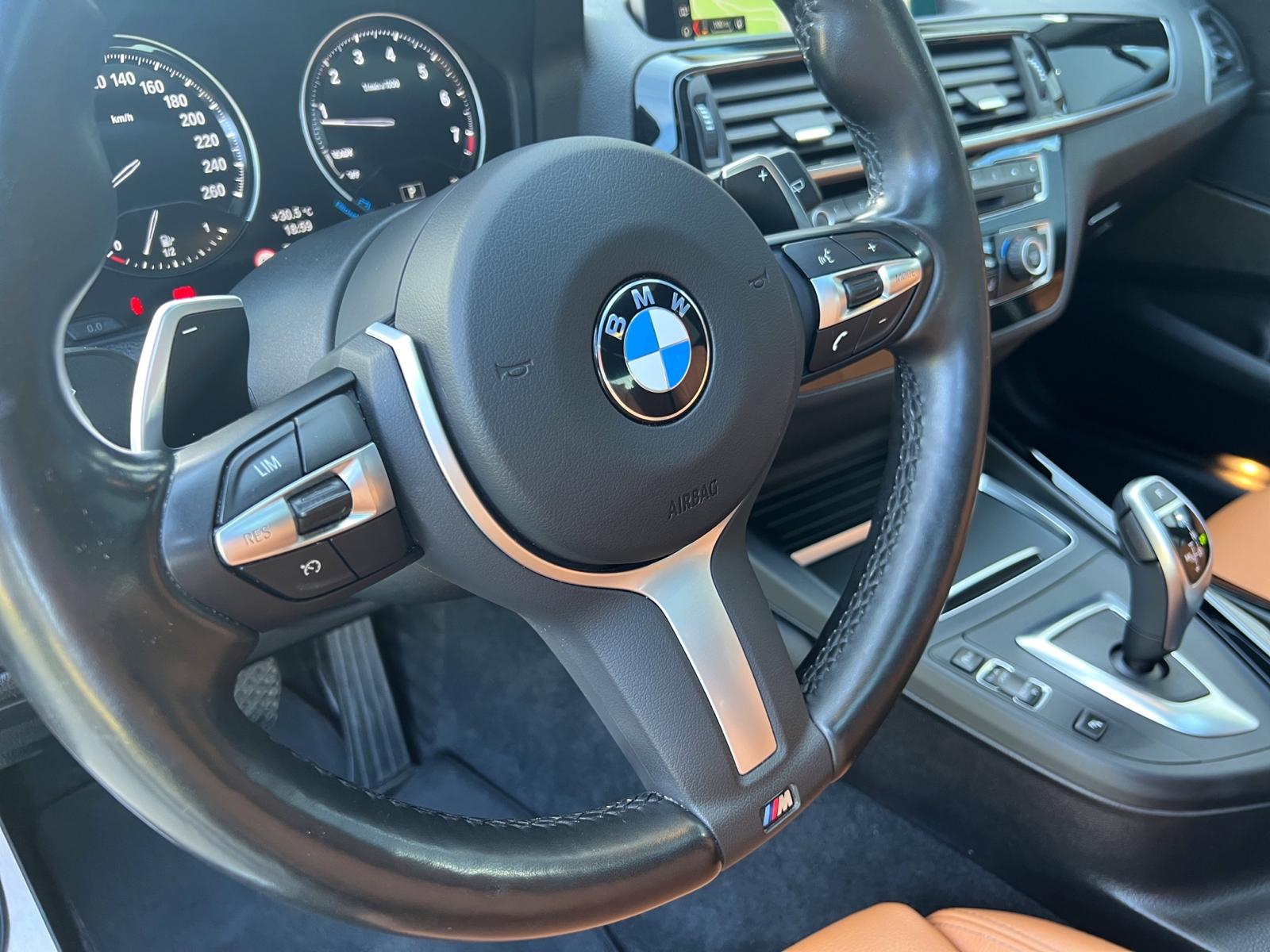 BMW M140i xDrive Steptronic-image-25