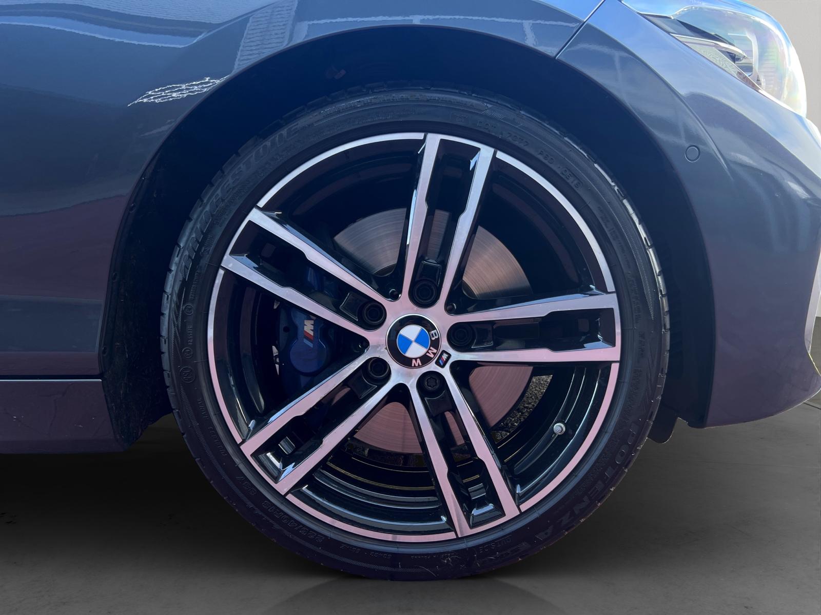 BMW M140i xDrive Steptronic-image-7