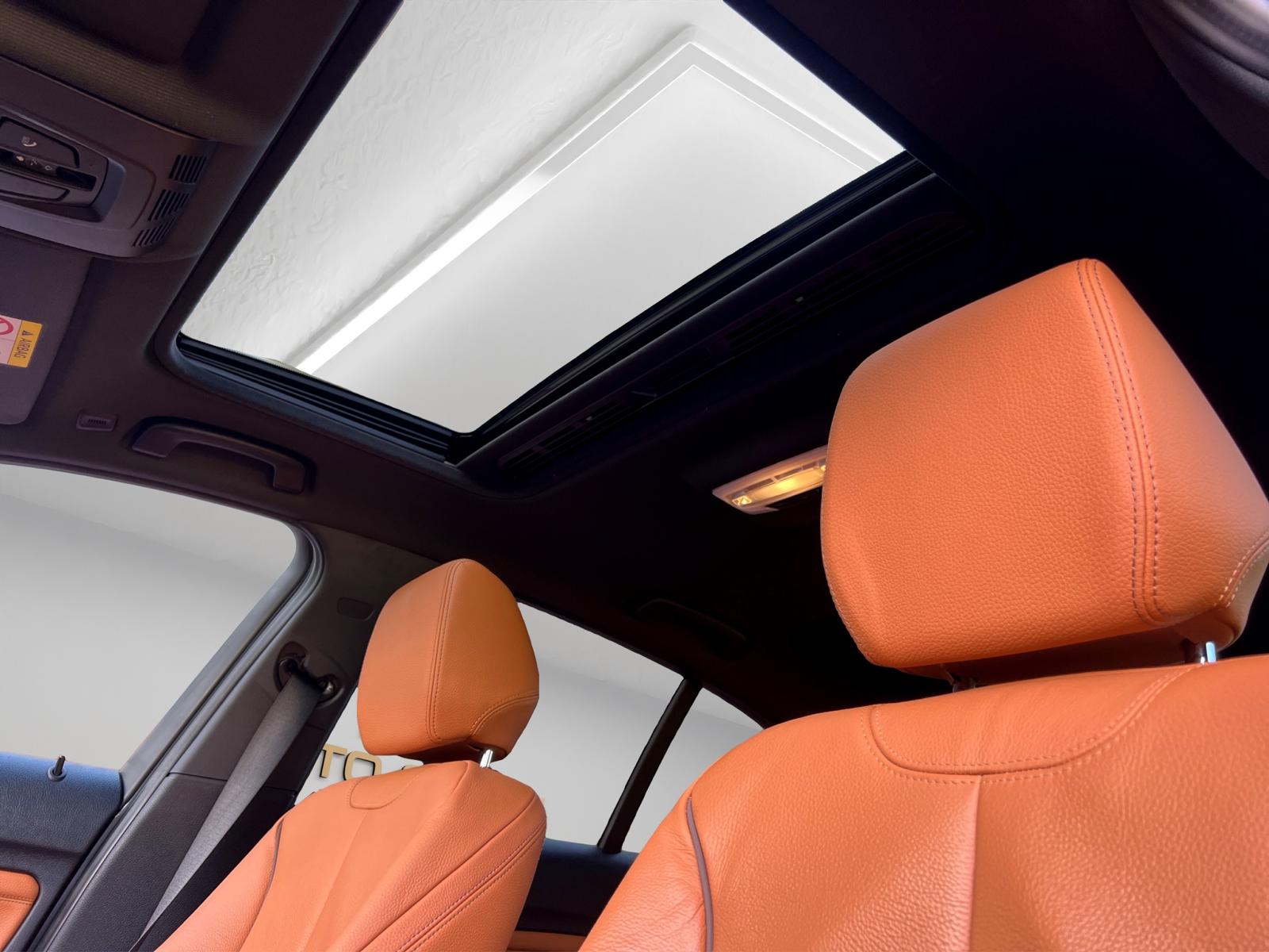 BMW M140i xDrive Steptronic-image-19