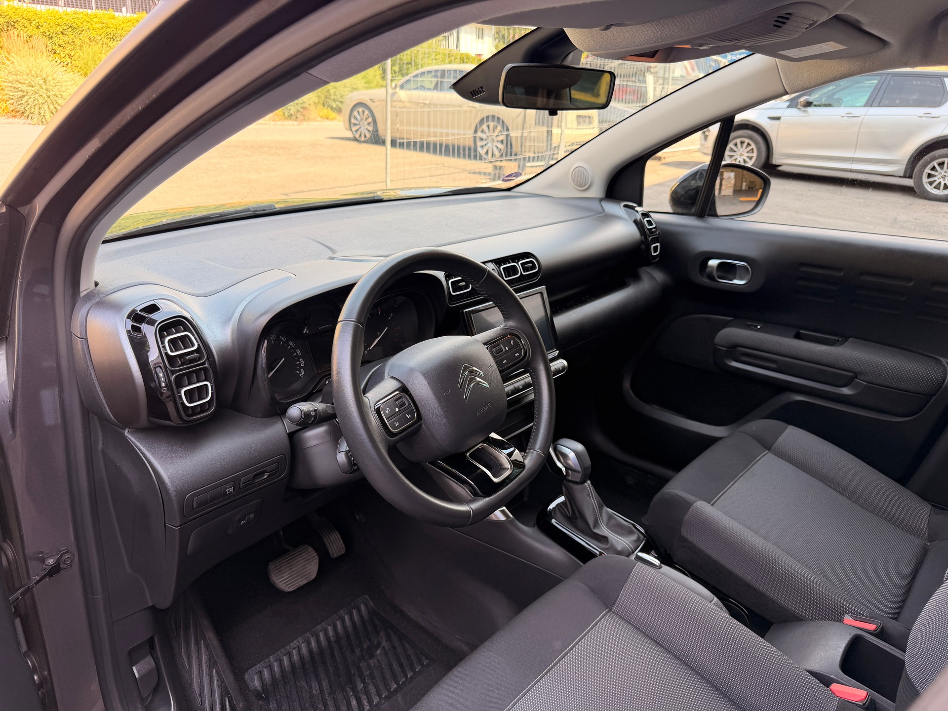 CITROEN C3 Aircross 1.2i PureTech Swiss Edition EAT6-image-8