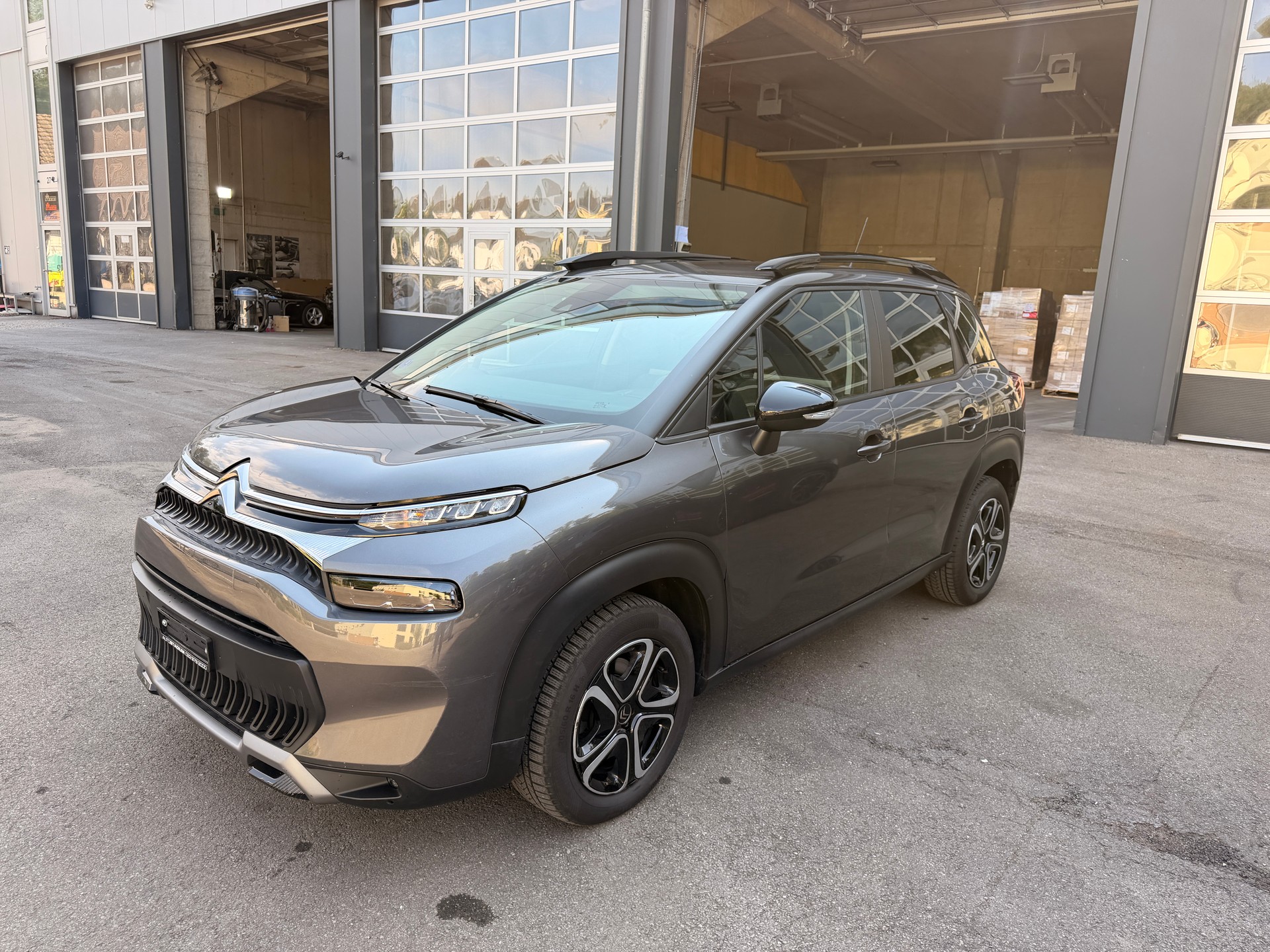 CITROEN C3 Aircross 1.2i PureTech Swiss Edition EAT6-image-3