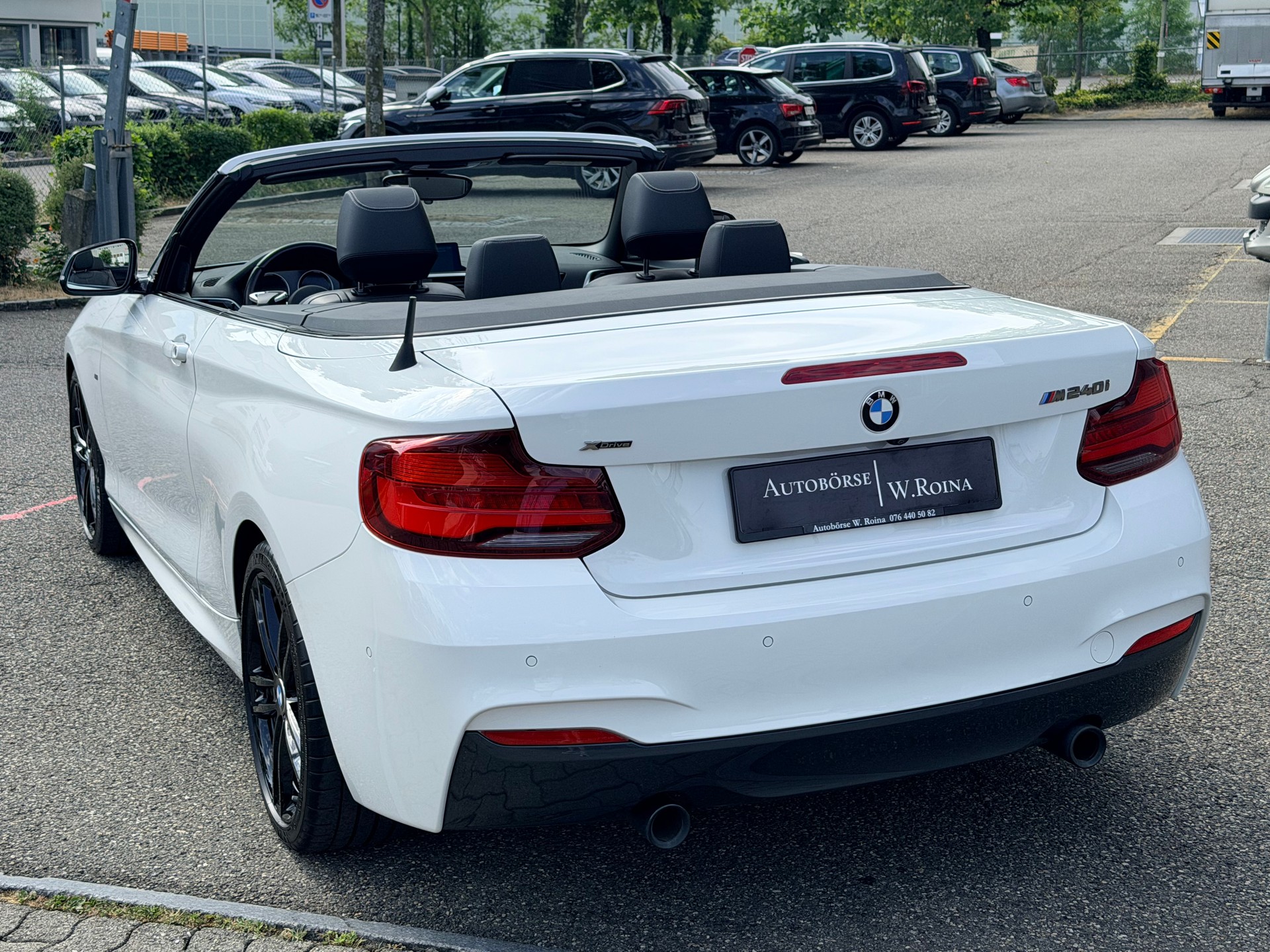 BMW M240i xDrive Steptronic-image-4