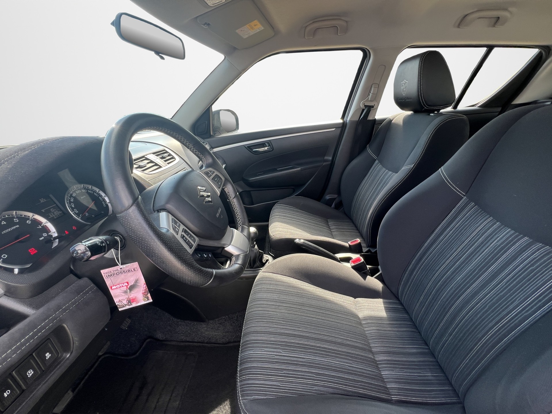 SUZUKI Swift 1.2 Sergio Cellano-image-8
