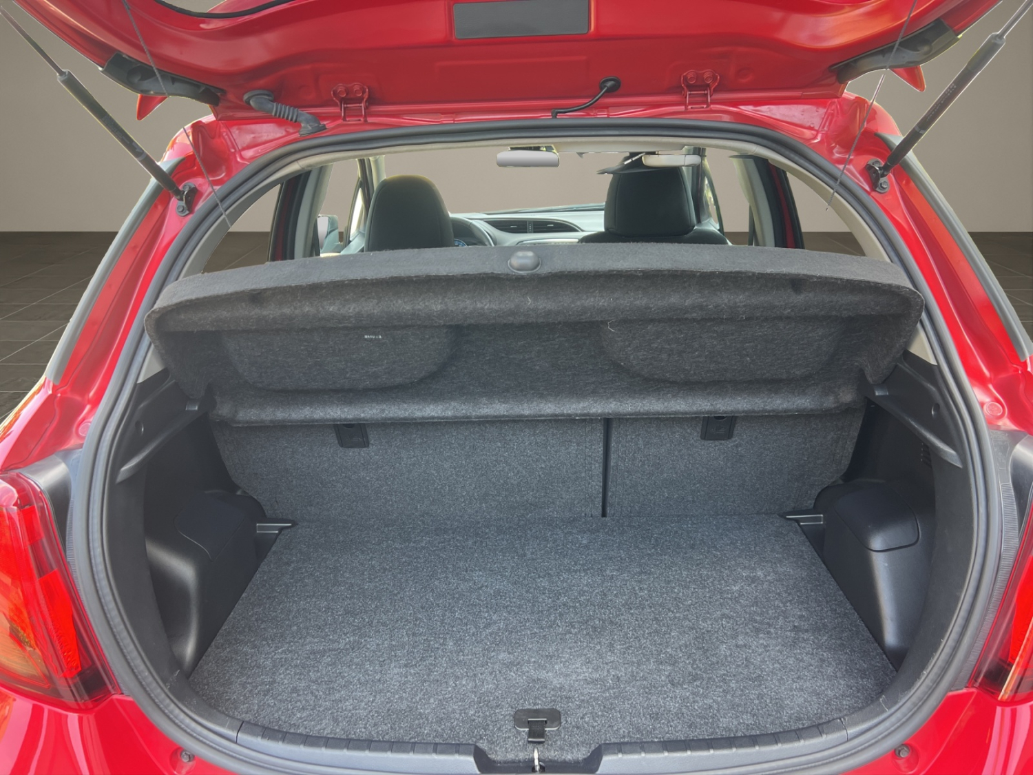 TOYOTA Yaris 1.5 VVT-i HSD Trend-image-28