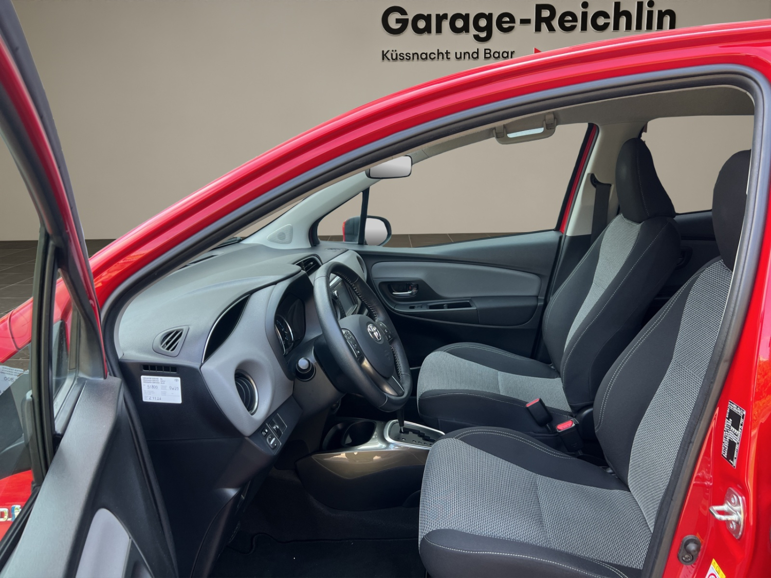TOYOTA Yaris 1.5 VVT-i HSD Trend-image-8