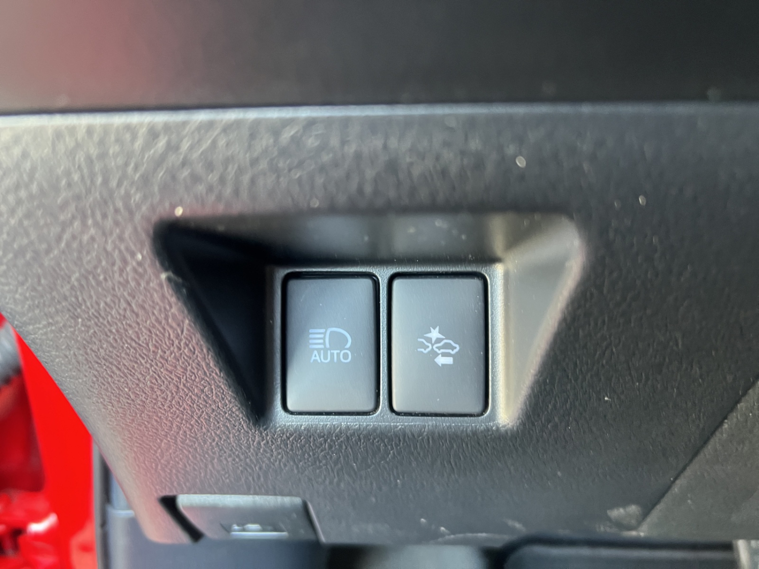 TOYOTA Yaris 1.5 VVT-i HSD Trend-image-19