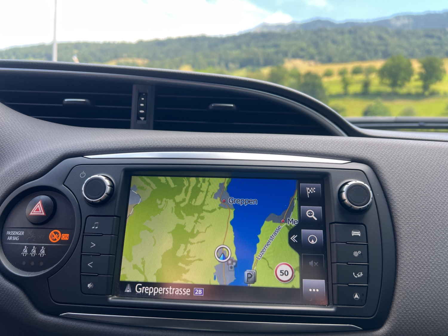 TOYOTA Yaris 1.5 VVT-i HSD Trend-image-16