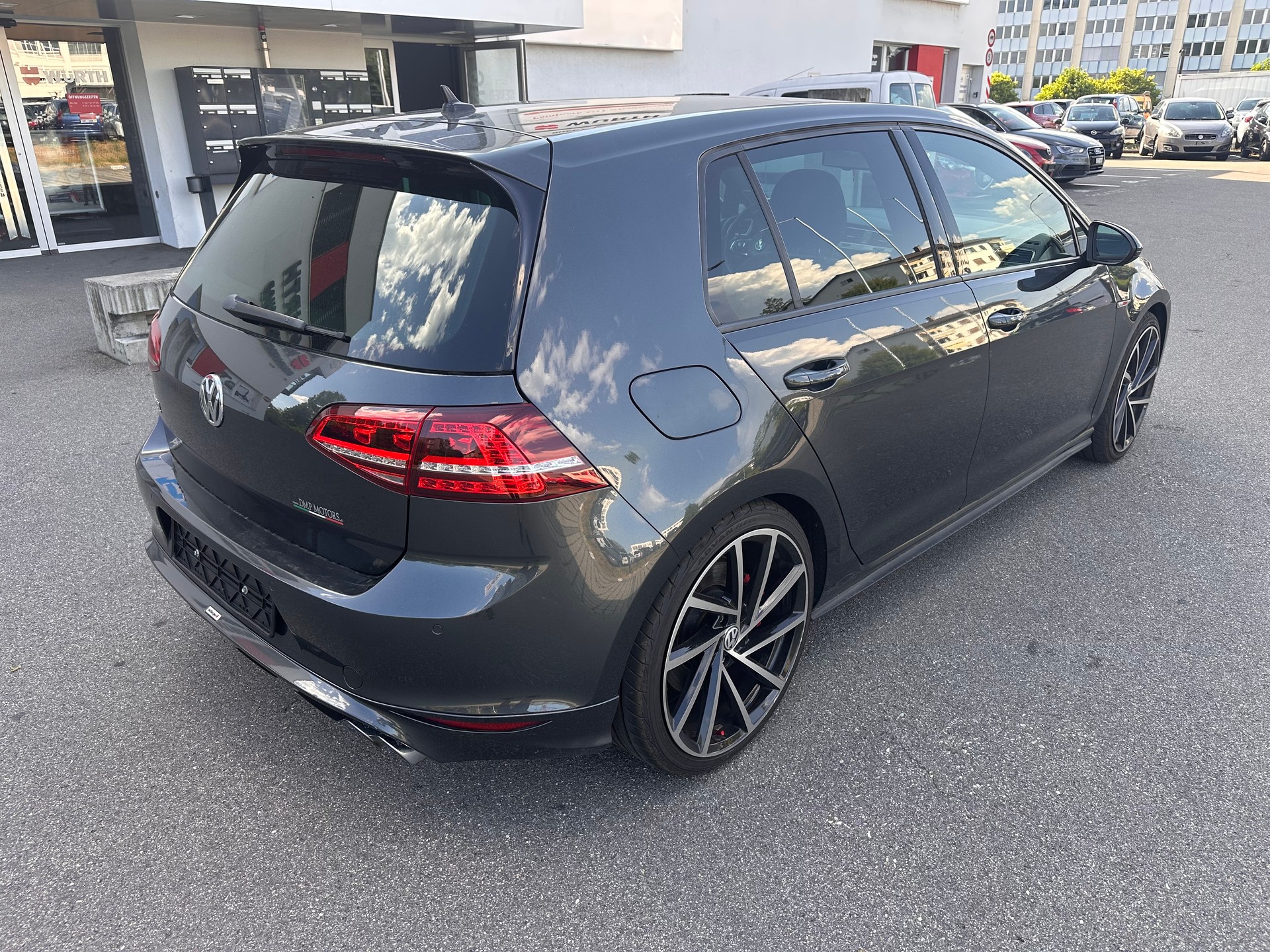 VW Golf 2.0 TSI GTI Performance DSG-image-3