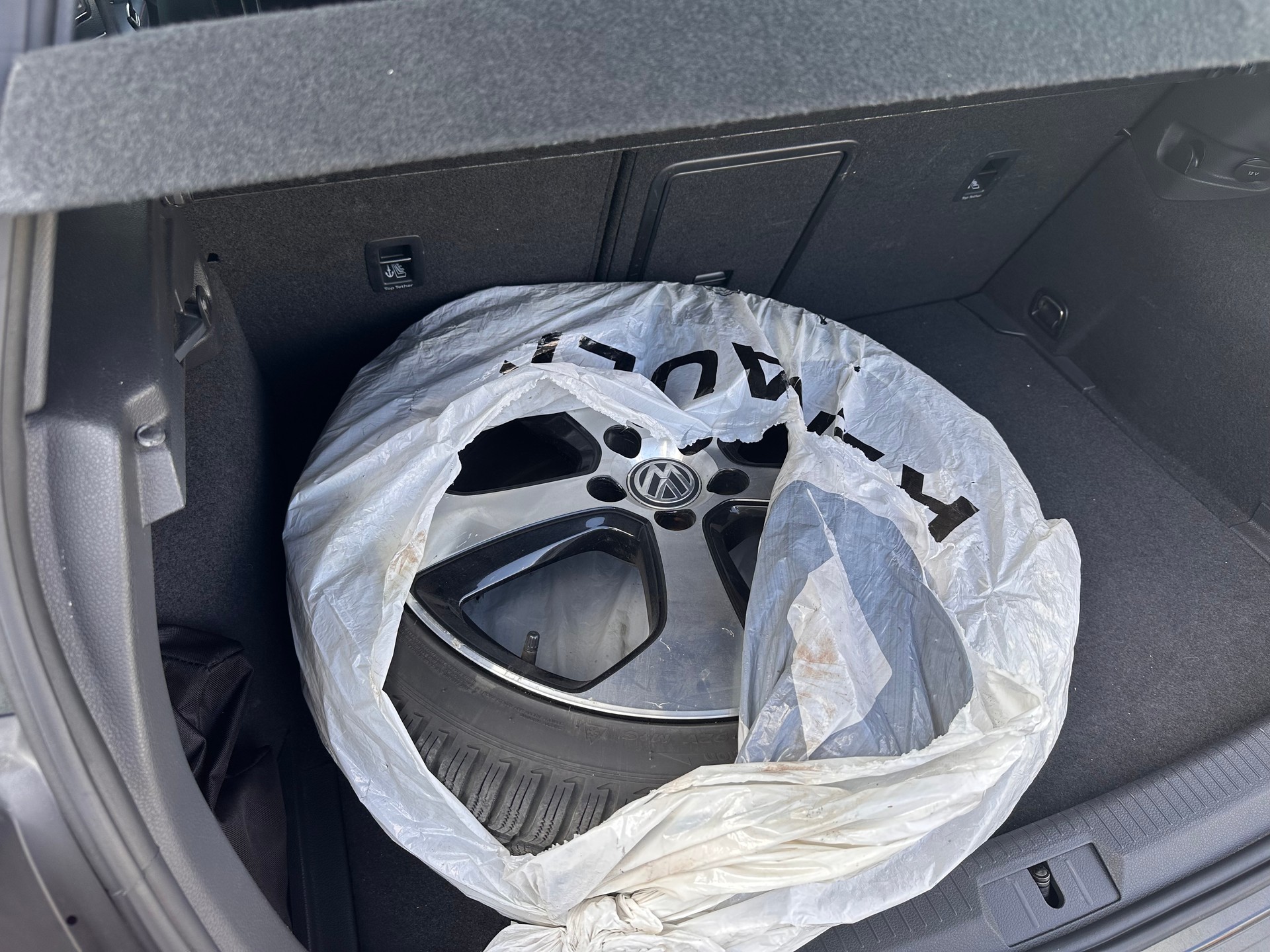 VW Golf 2.0 TSI GTI Performance DSG-image-13