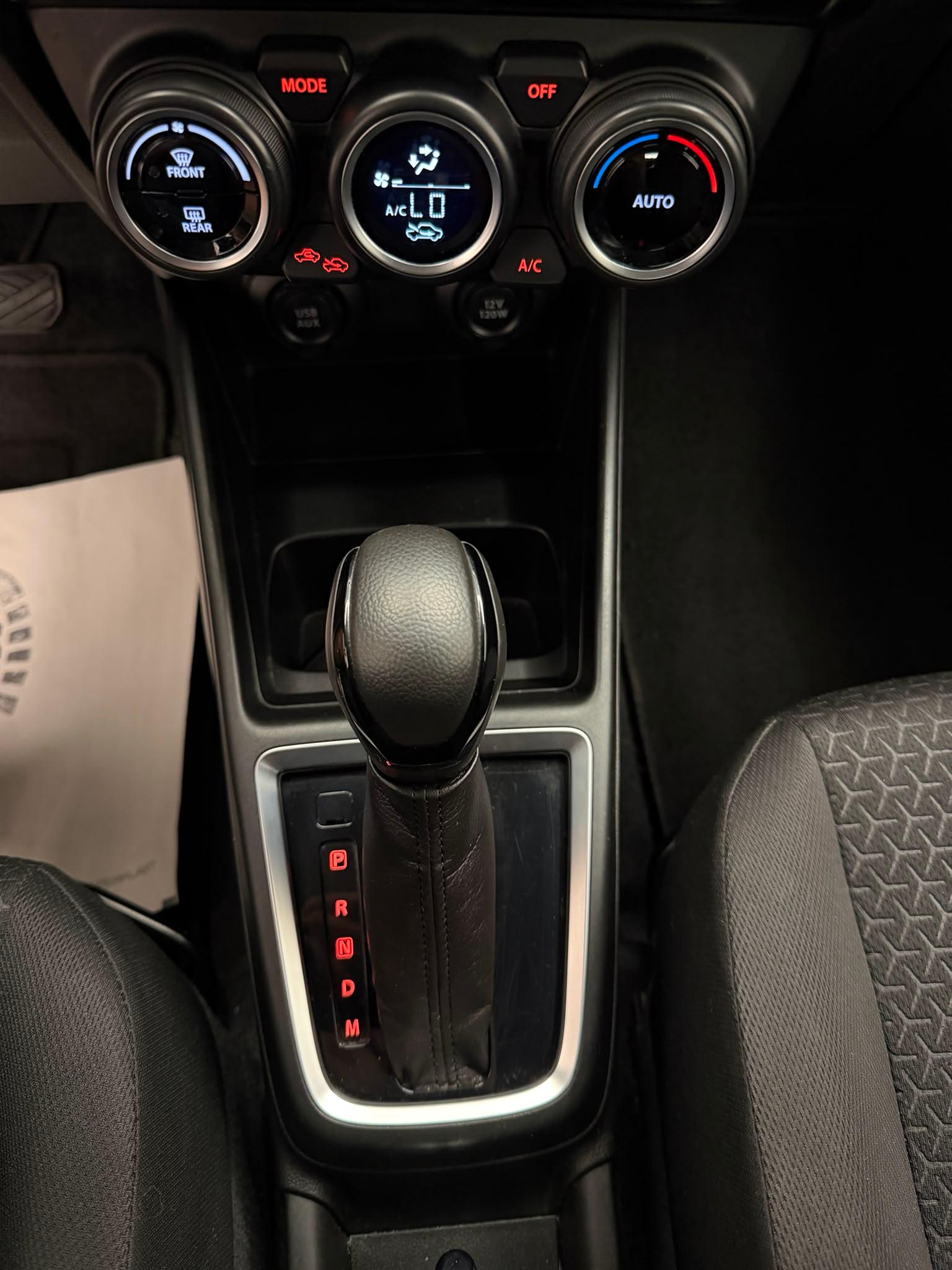 SUZUKI Swift 1.0 T Compact Top-image-16