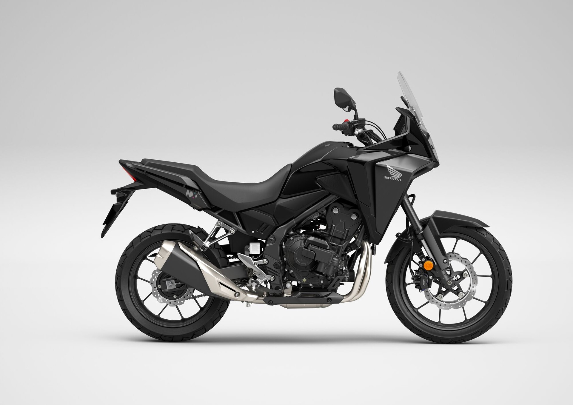 HONDA CB500F E-CLUTCH-showroom-element-1