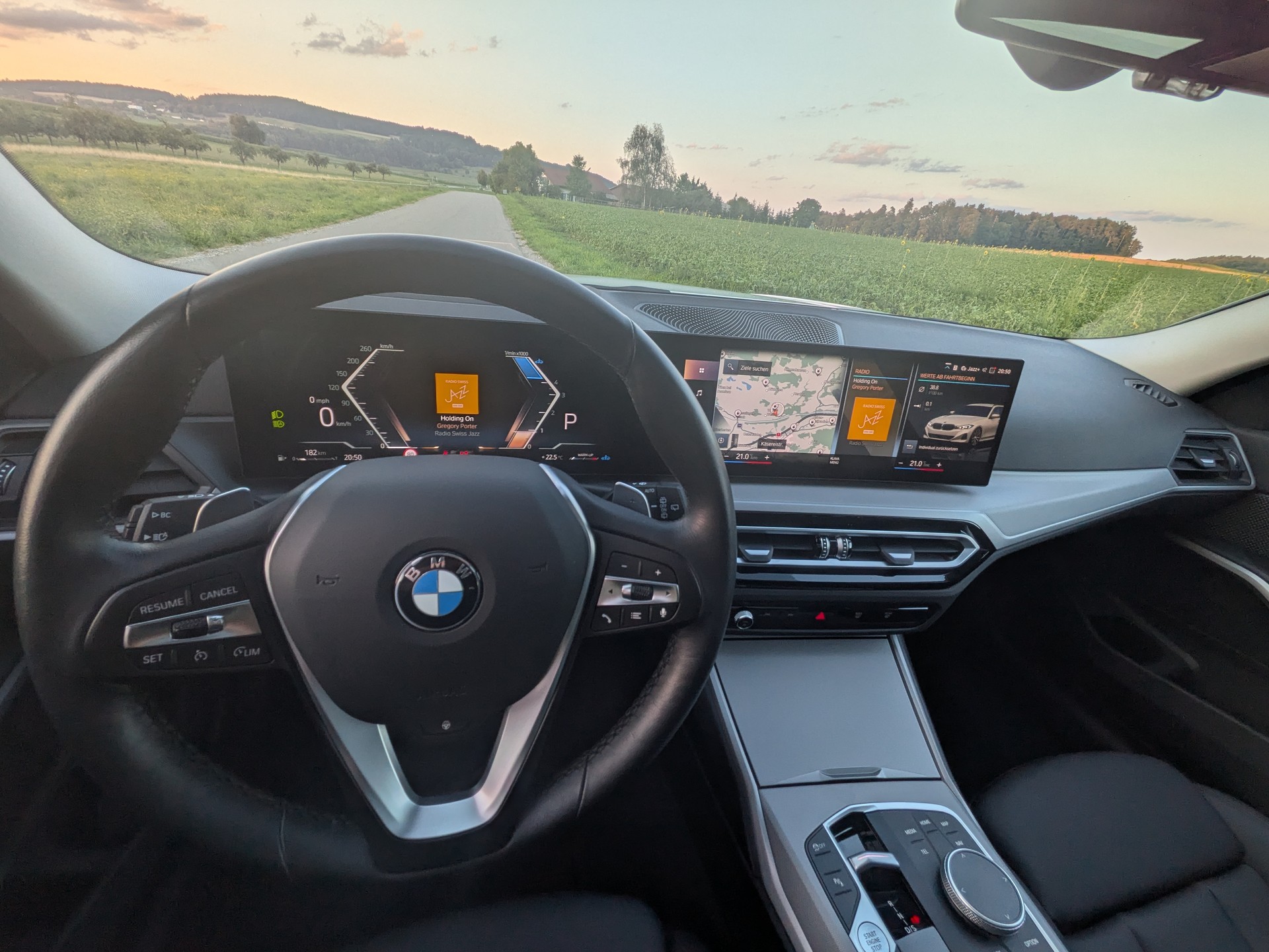 BMW 320d xDrive 48V Steptronic Sport Line-image-16