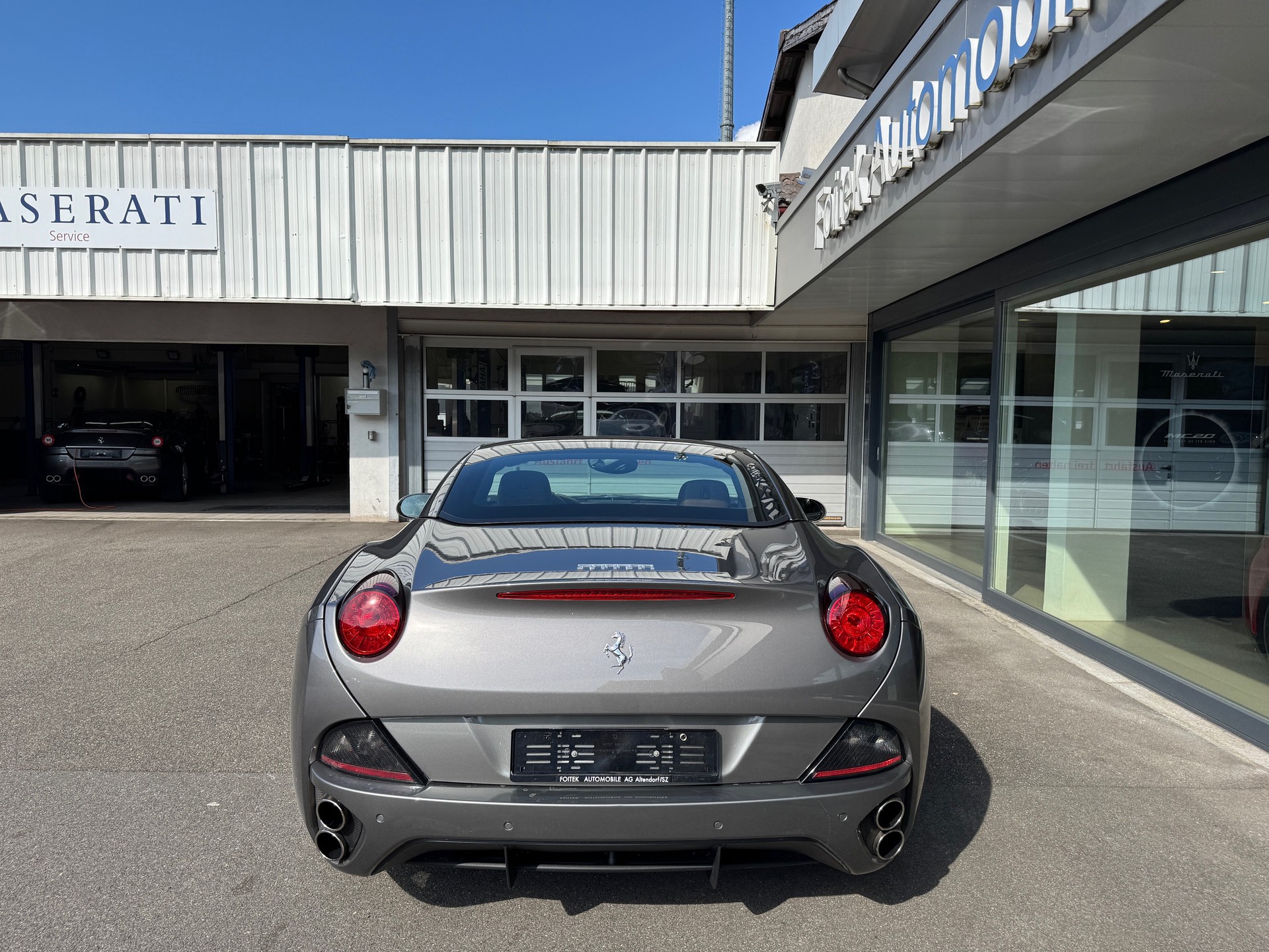 FERRARI California 4.3 V8-image-18
