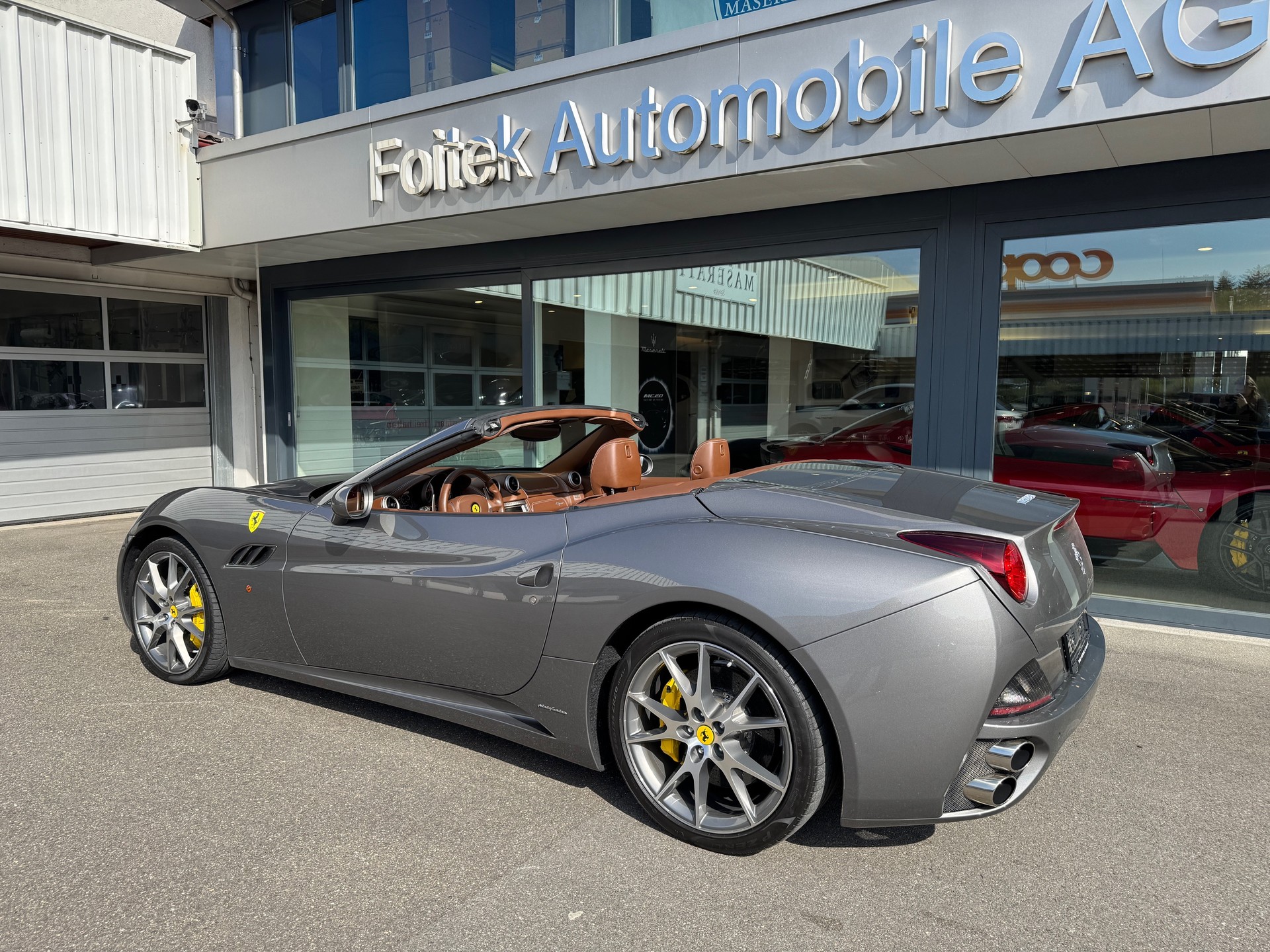 FERRARI California 4.3 V8-image-11