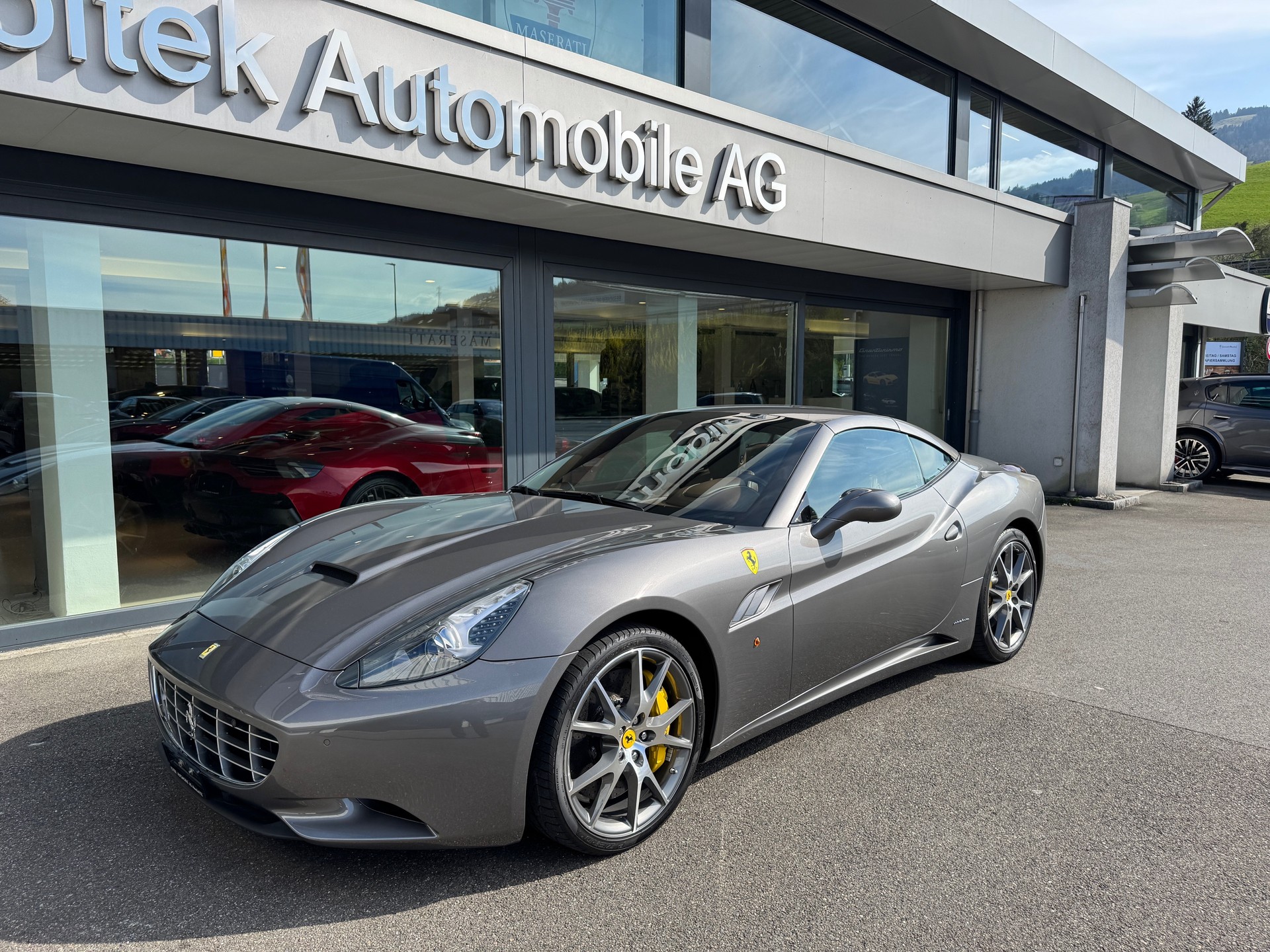FERRARI California 4.3 V8-image-8