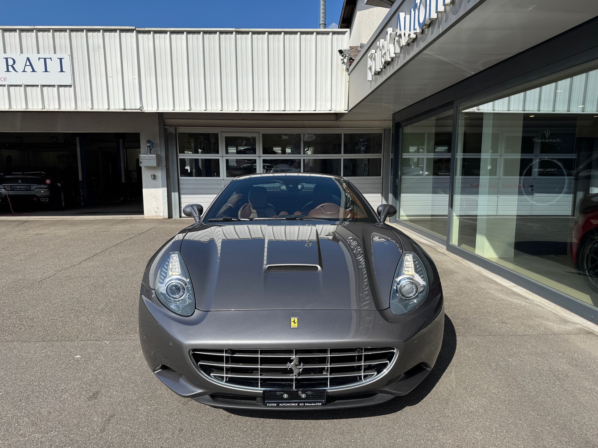 FERRARI California 4.3 V8-image-16