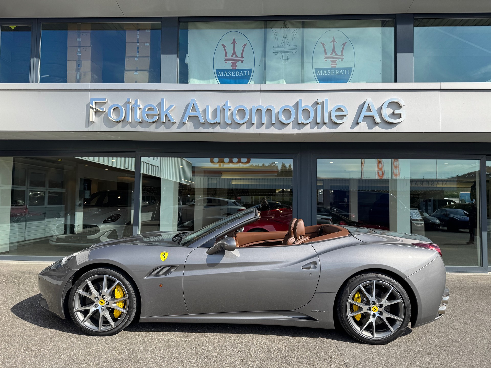 FERRARI California 4.3 V8-image-7