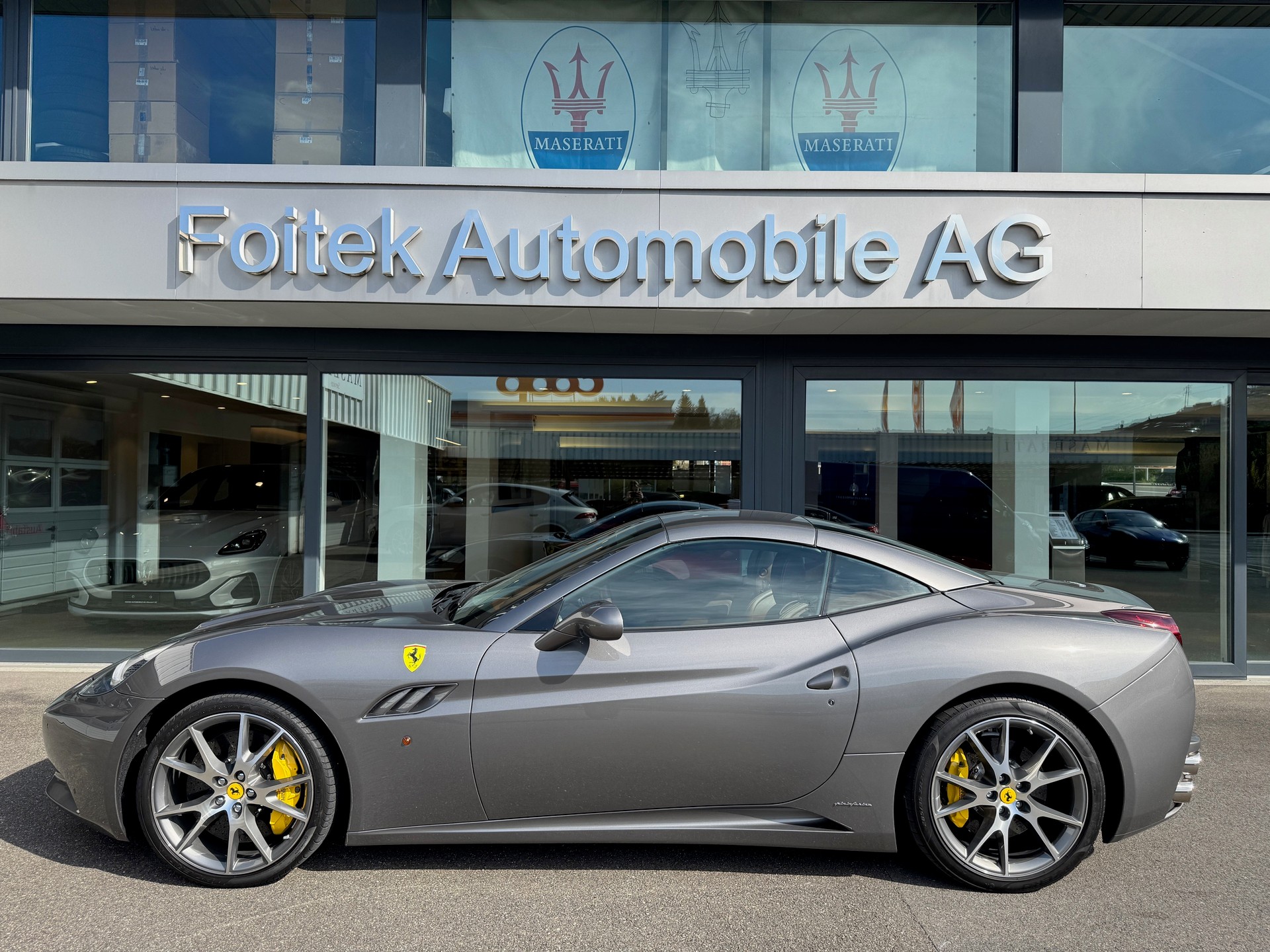 FERRARI California 4.3 V8-image-6