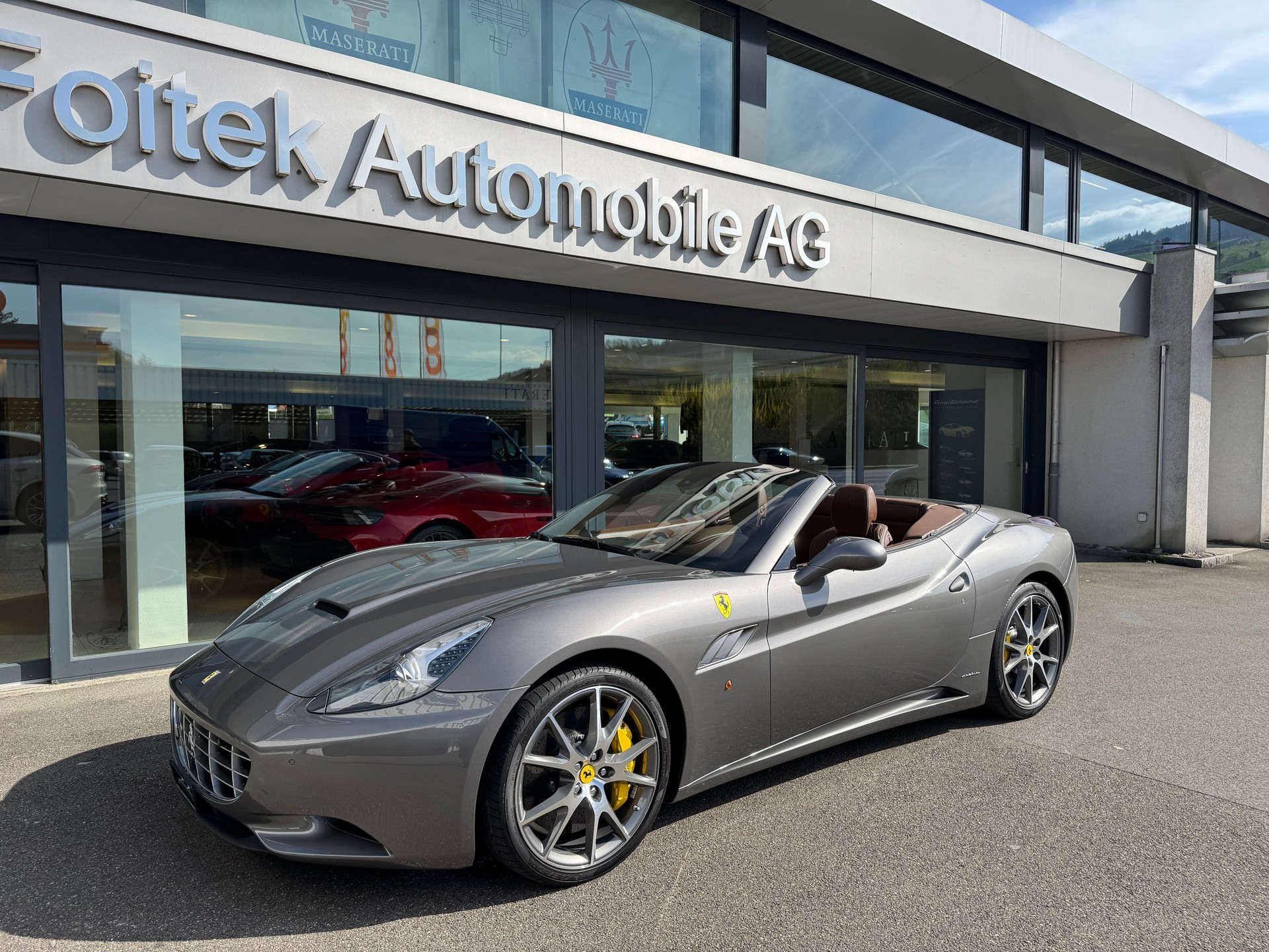 FERRARI California 4.3 V8-image-9