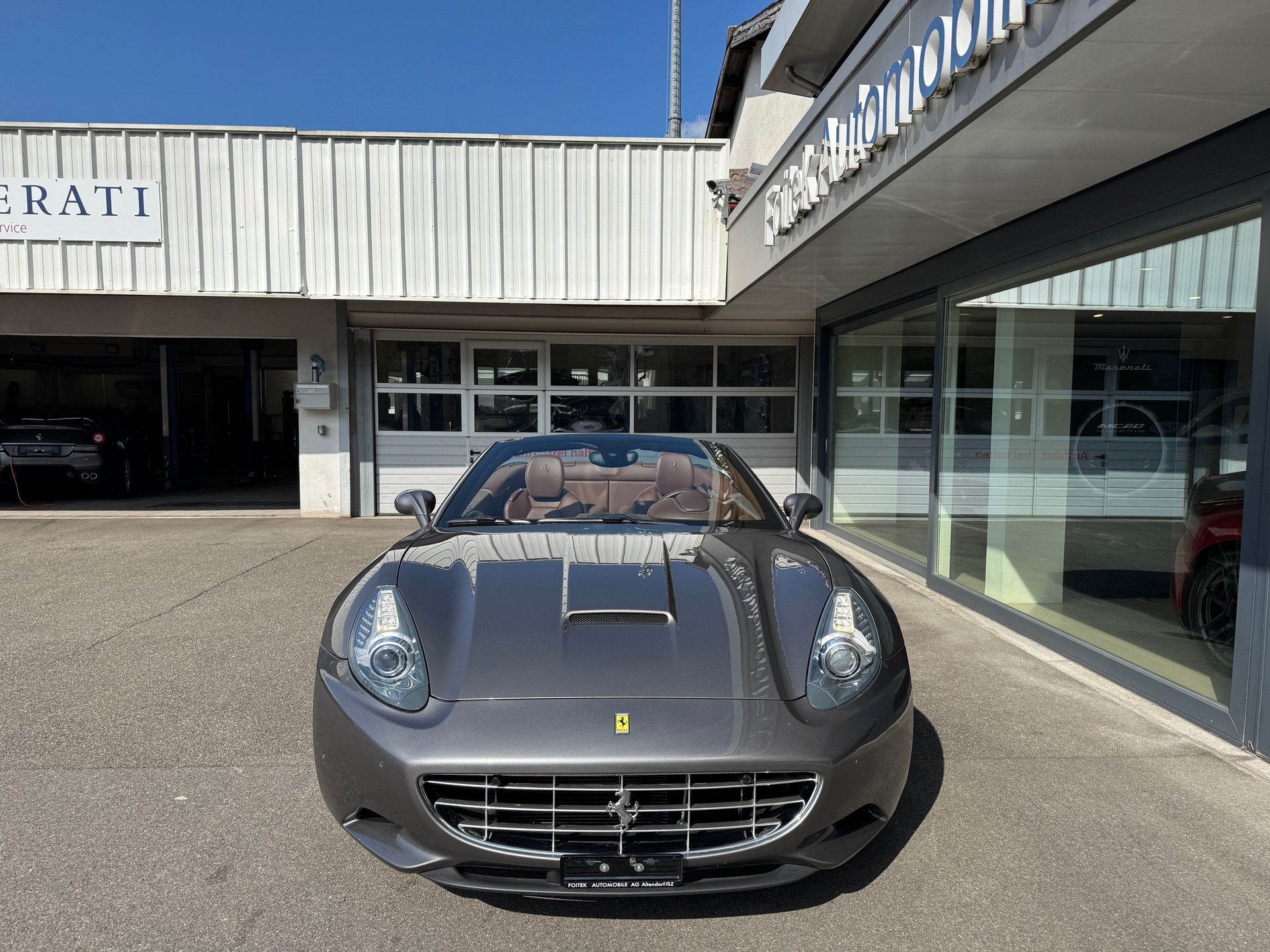 FERRARI California 4.3 V8-image-17