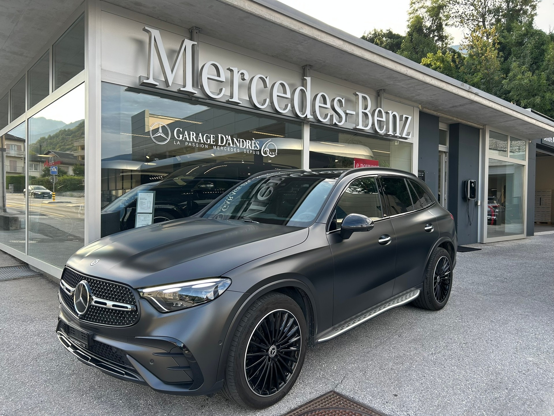 MERCEDES-BENZ GLC 300 4Matic 9G-Tronic