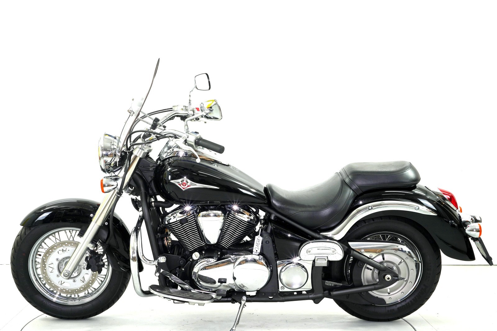 KAWASAKI VN 900 Classic-image-4
