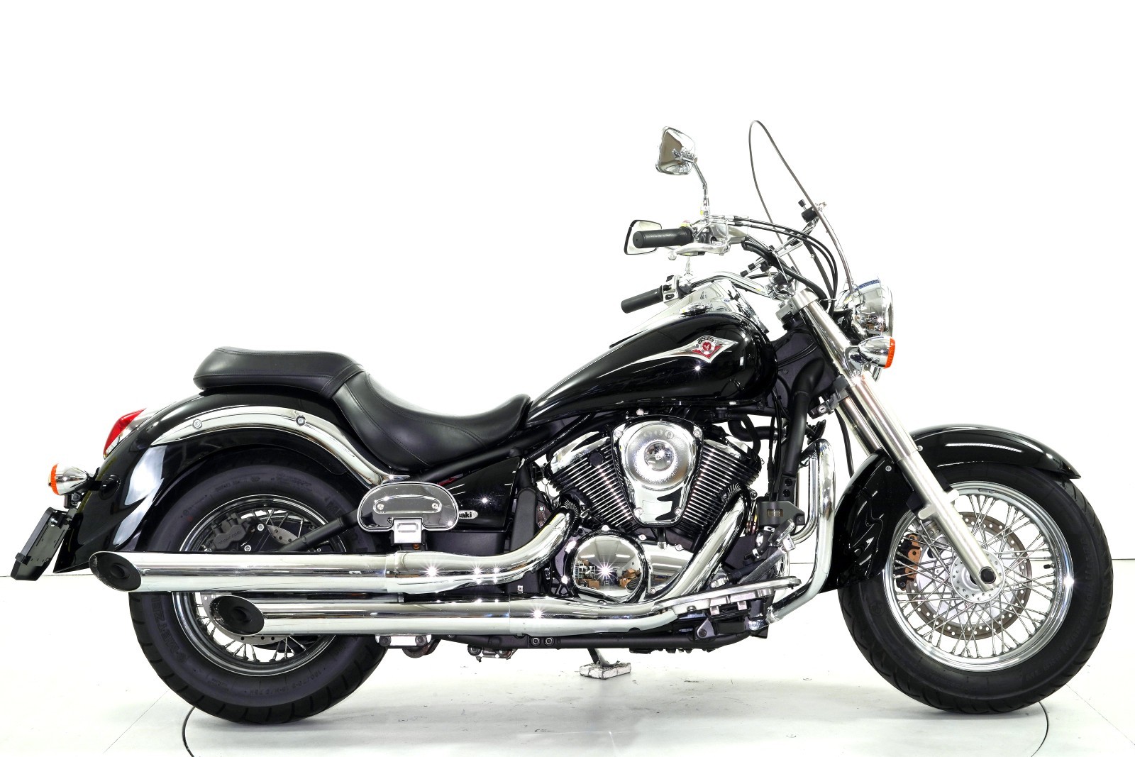 KAWASAKI VN 900 Classic-showroom-element-3