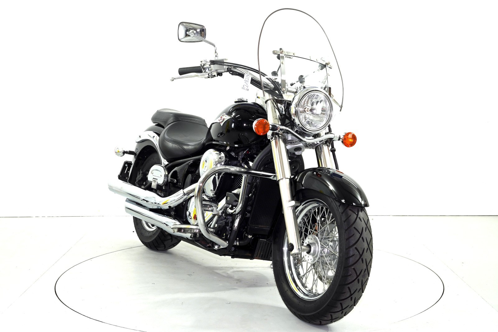 KAWASAKI VN 900 Classic-showroom-element-1