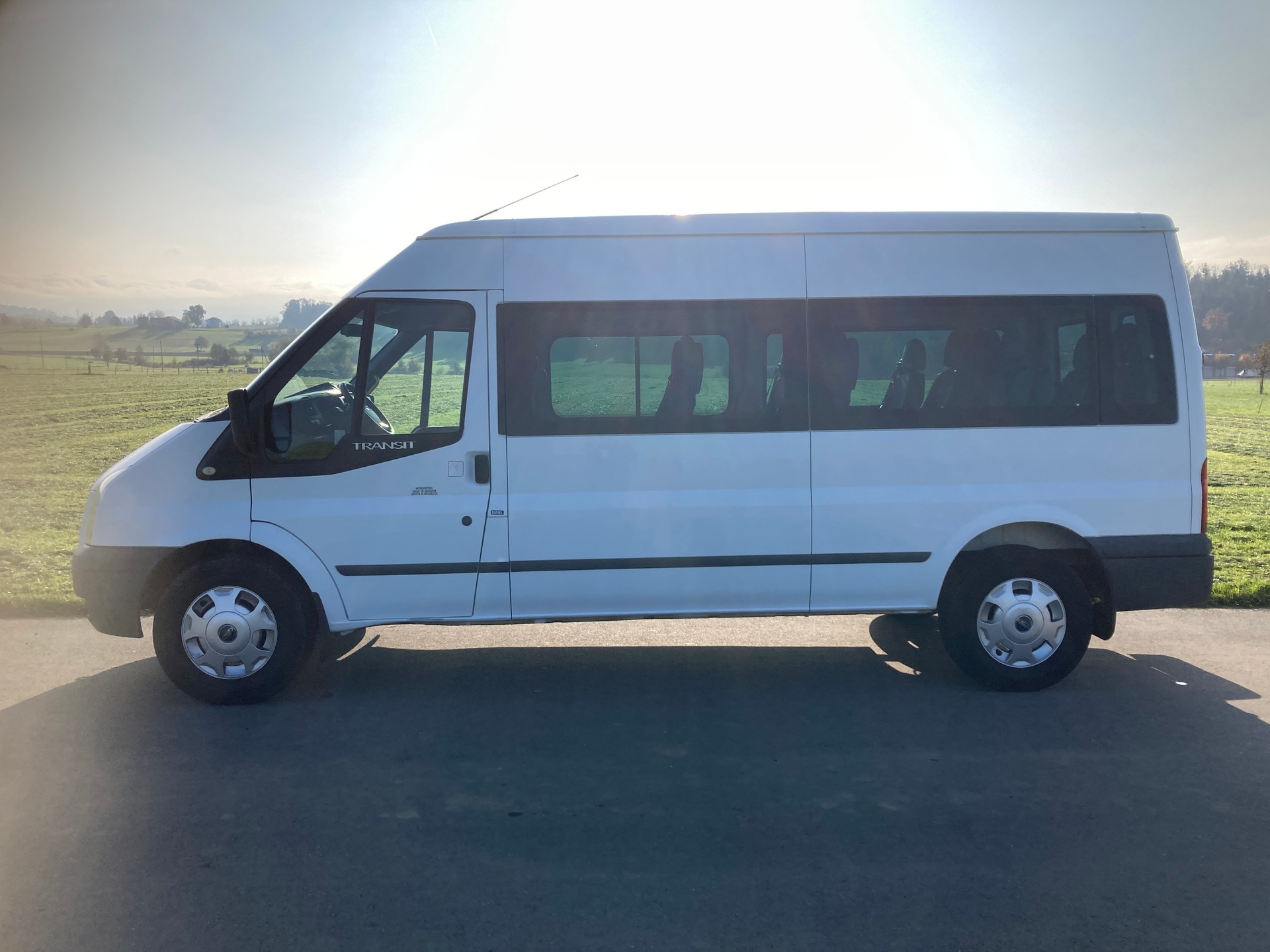 FORD Transit 2.4 TDCi Bus M2 350L Trend 14Pl.-image-4