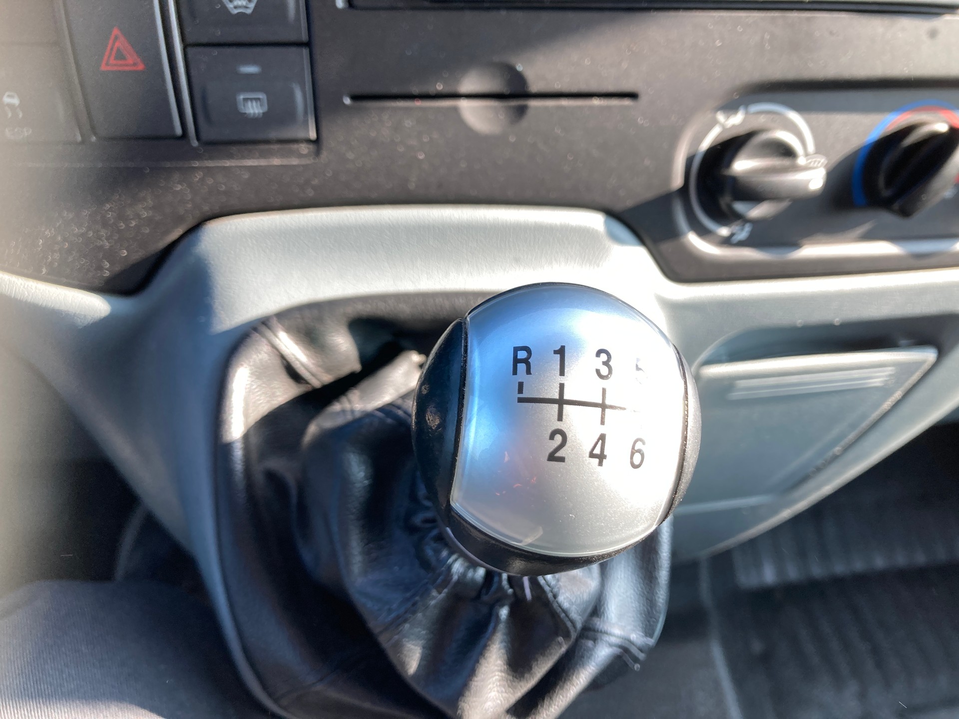 FORD Transit 2.4 TDCi Bus M2 350L Trend 14Pl.-image-13