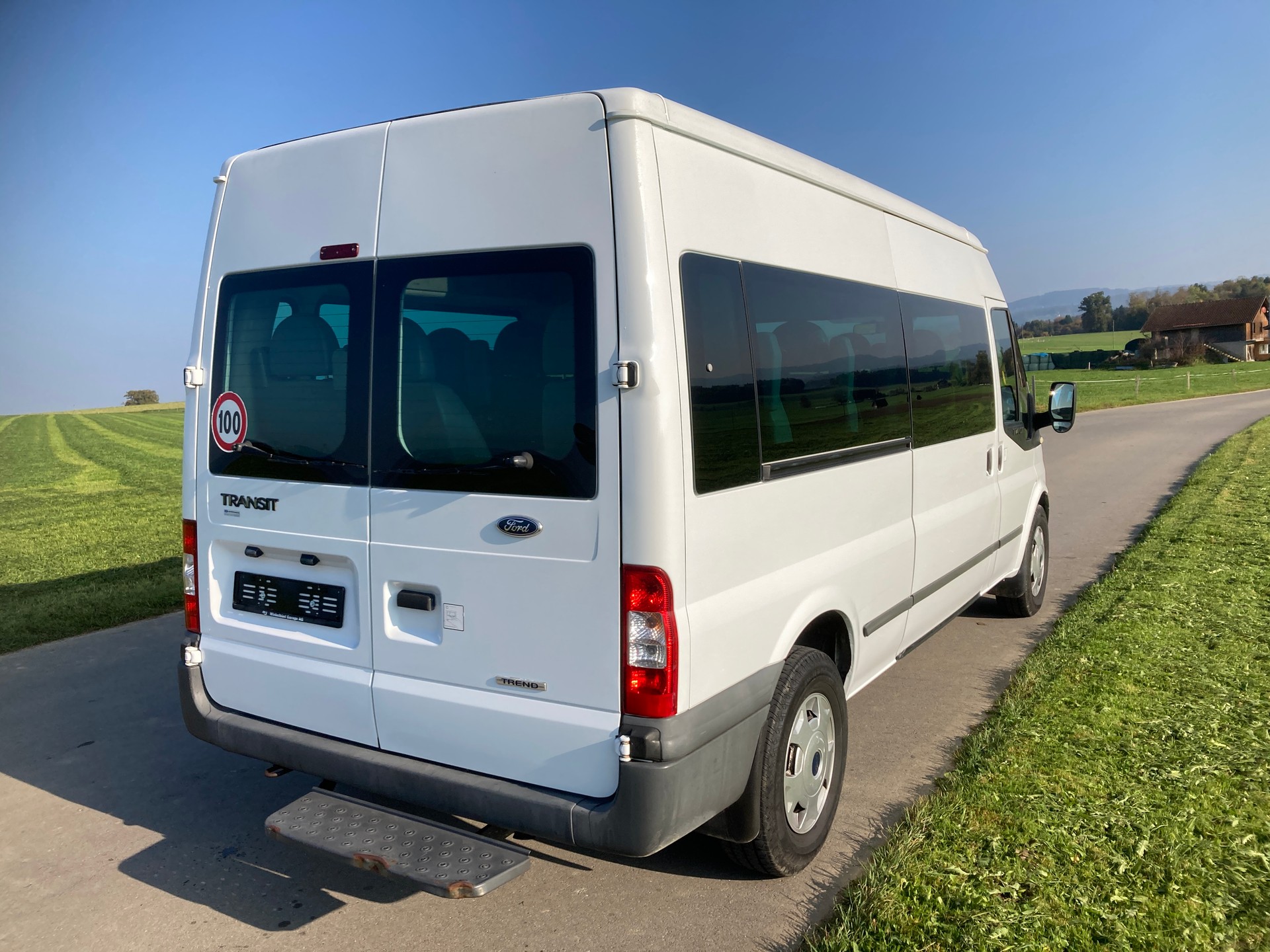 FORD Transit 2.4 TDCi Bus M2 350L Trend 14Pl.-image-2