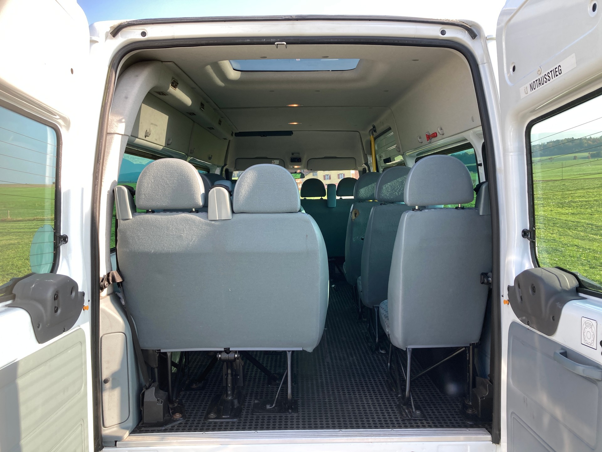 FORD Transit 2.4 TDCi Bus M2 350L Trend 14Pl.-image-5