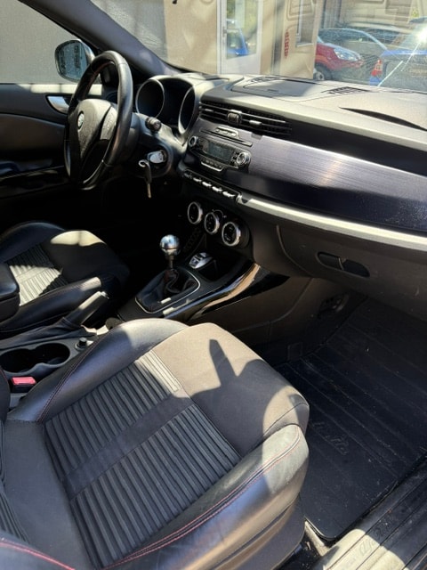 ALFA ROMEO Giulietta 1.4 MultiAir Distinctive-image-9